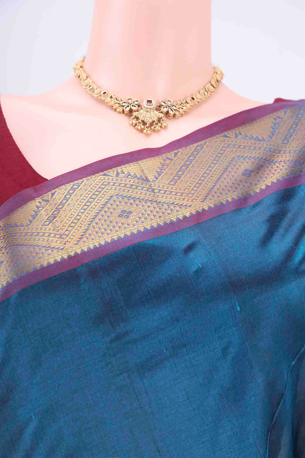 Border image of Blue Silk Cotton Saree with Plain Body and Zari Border