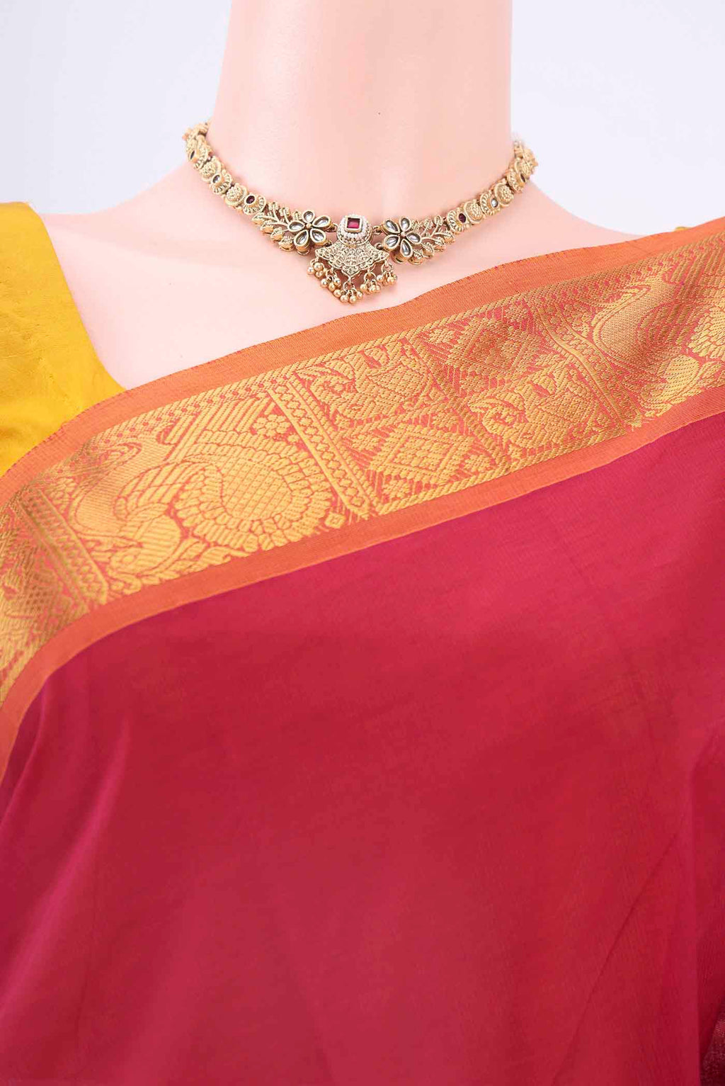 Border image of Red Silk Cotton Saree with Plain Body and Zari Border