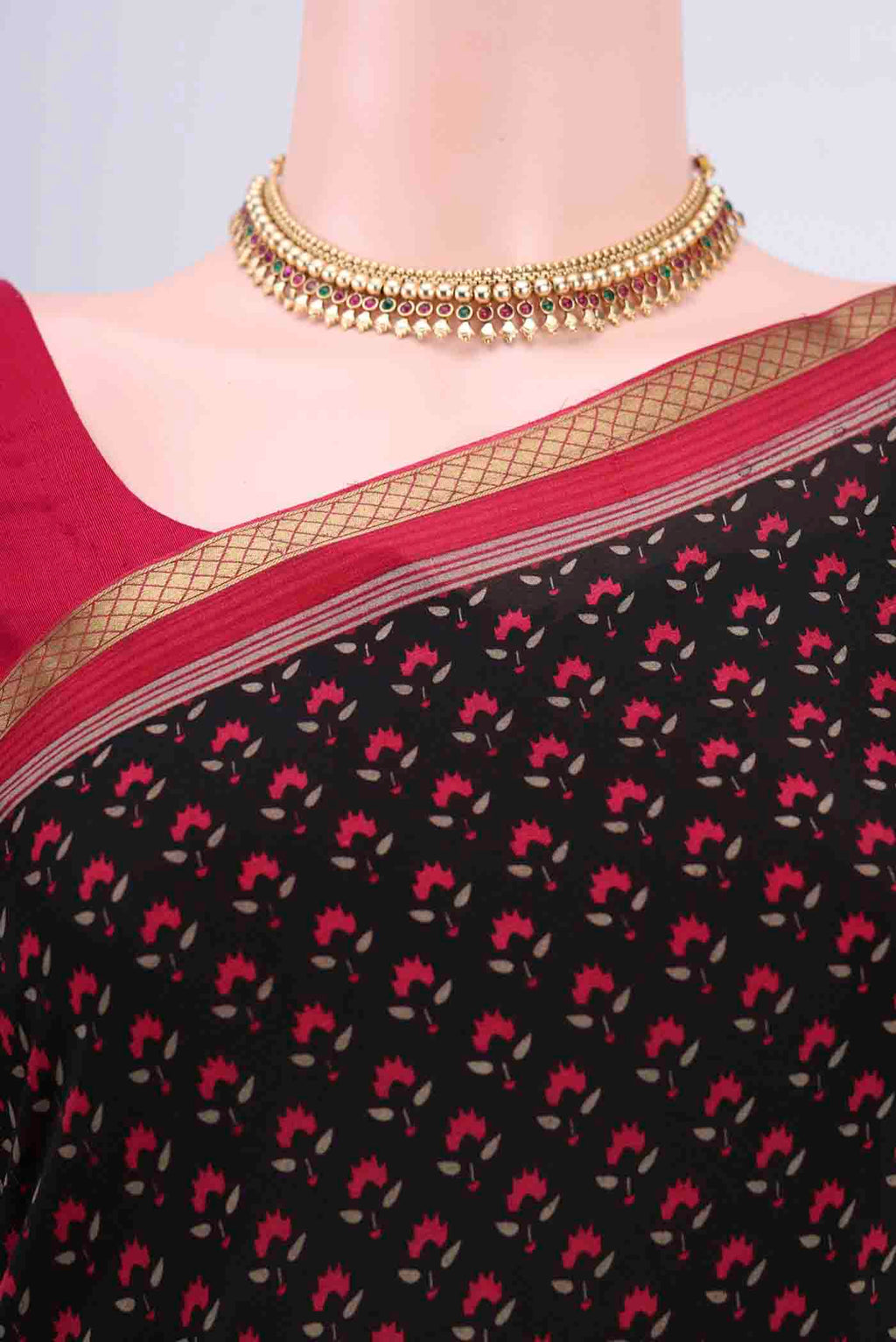 Border image of Black Mysore Crepe Saree with Floral Print on the body and Printed Border