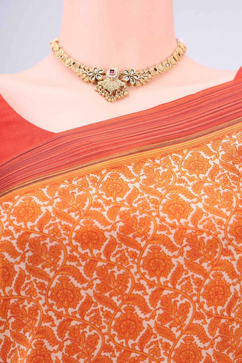 Border image of Beige Dual Tone Printed Silk Saree with Printed design on the body and Zari Border. 