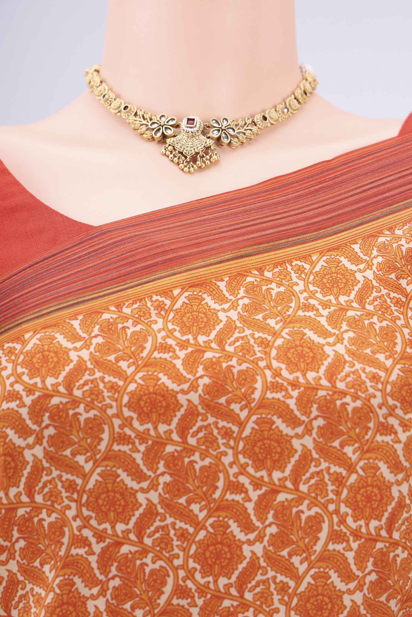 Border image of Beige Dual Tone Printed Silk Saree with Printed design on the body and Zari Border. 