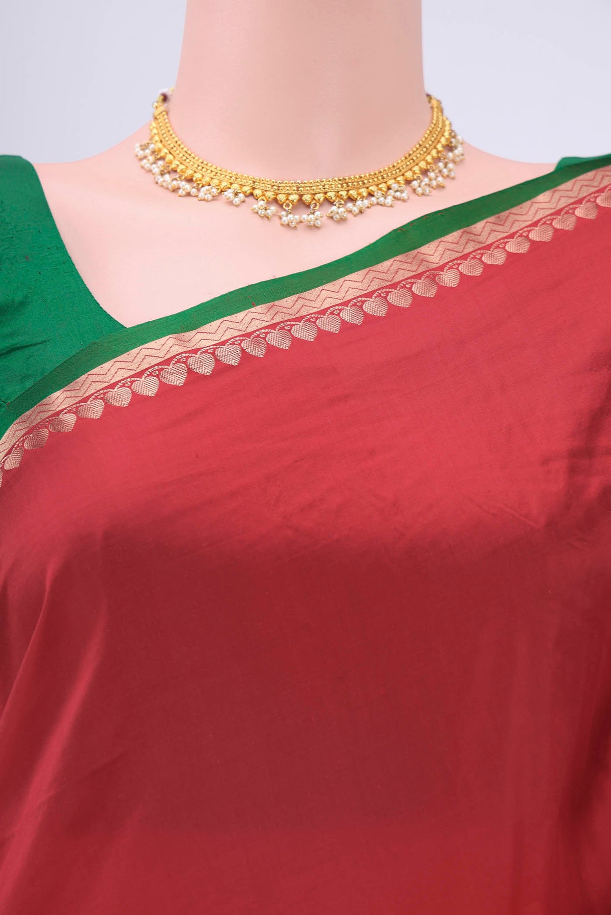 Border image of Red Banarasi Katan Silk Saree with Plain Body and Zari Border