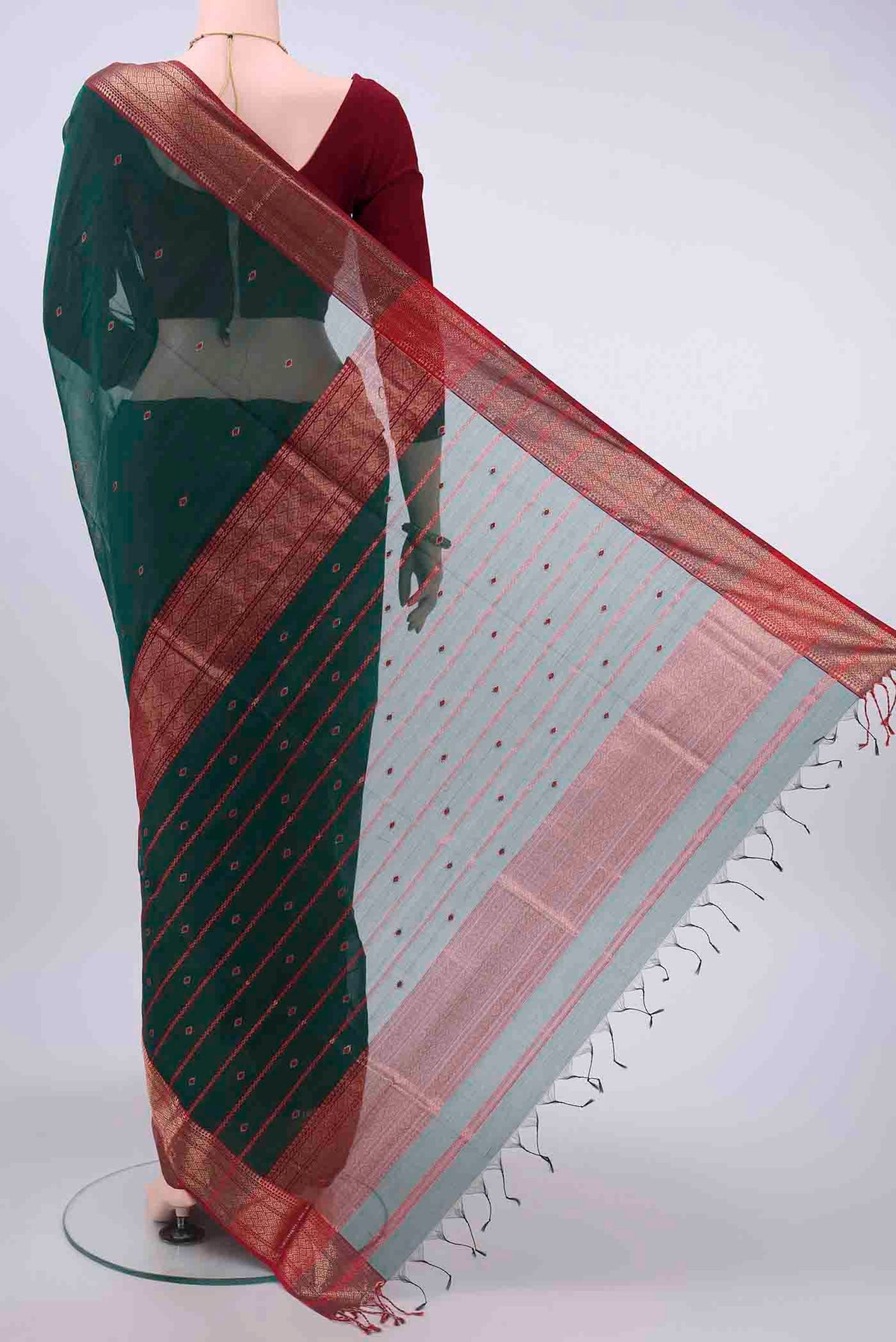 pallu body