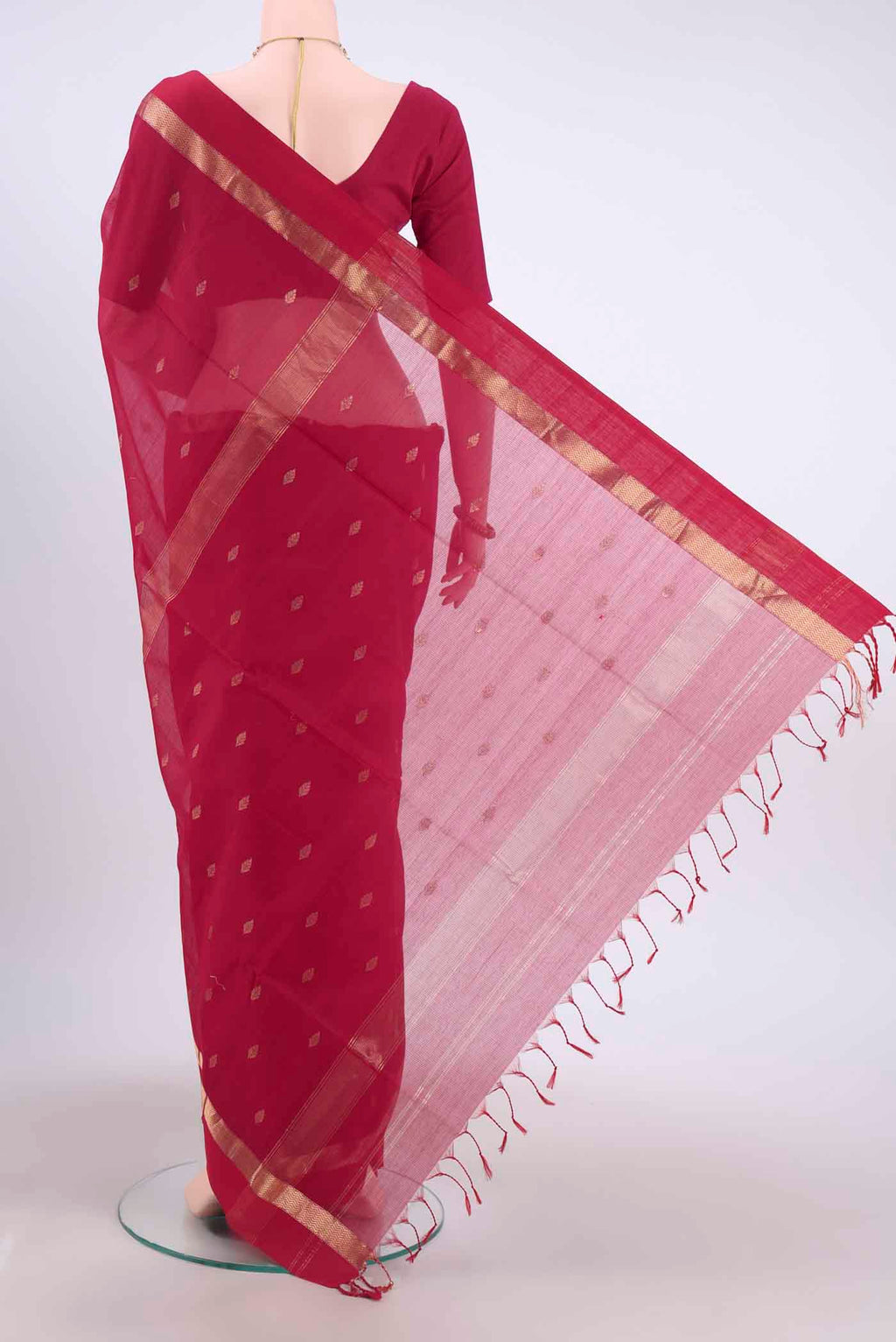 pallu body