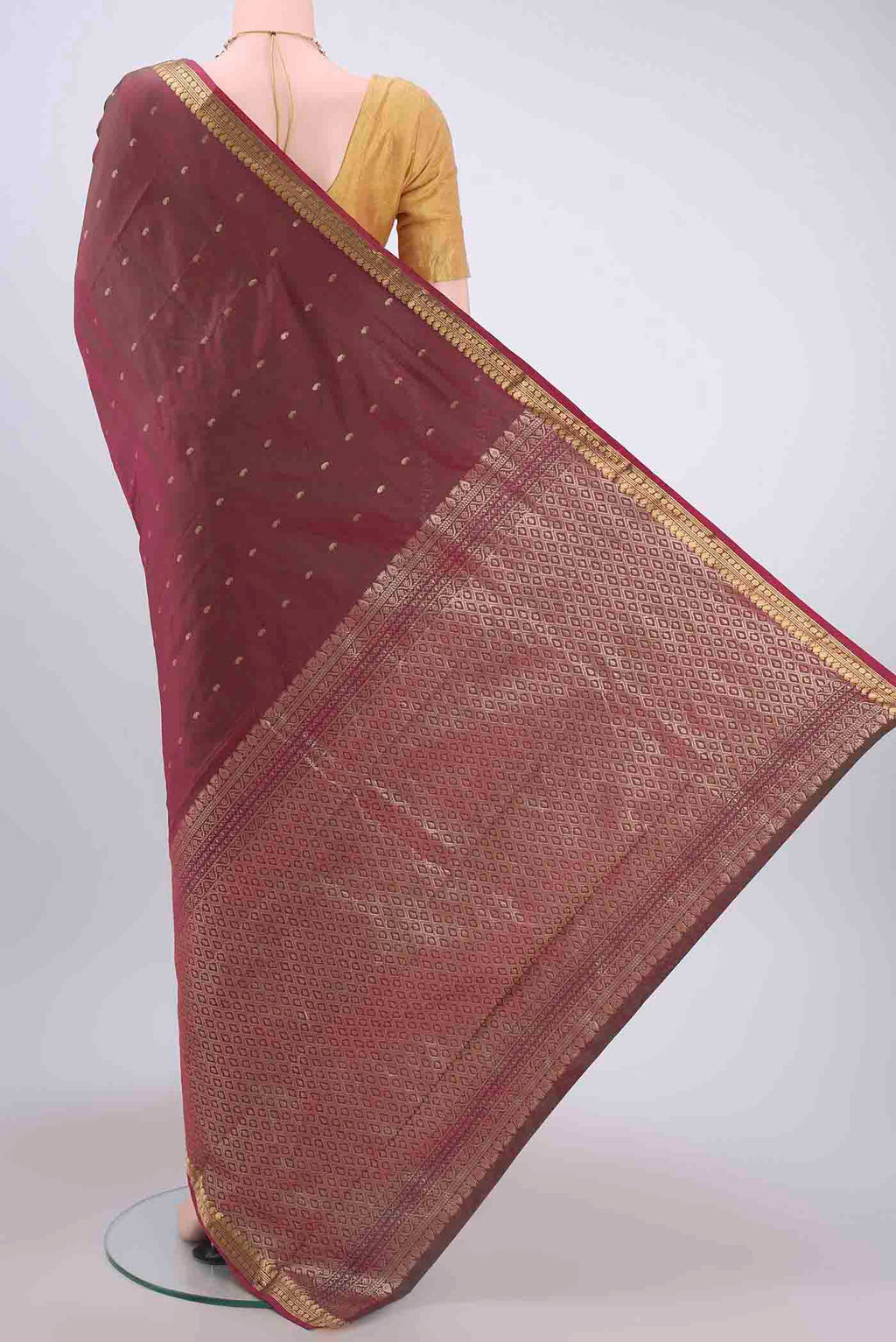 pallu body