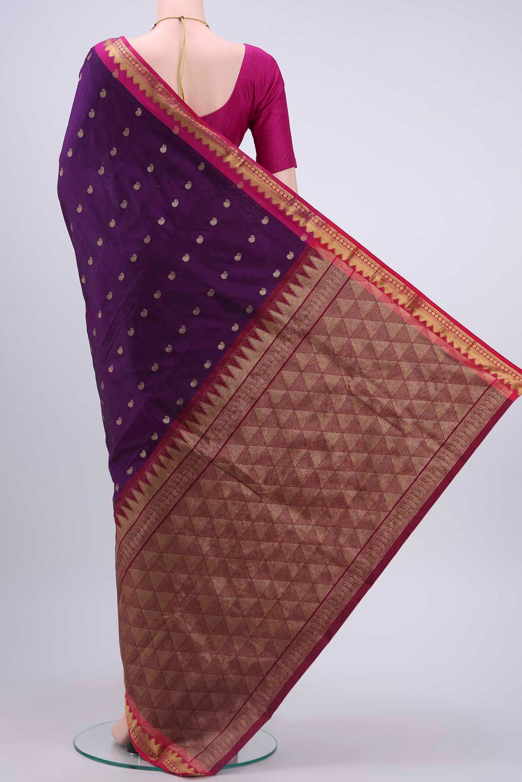 pallu body