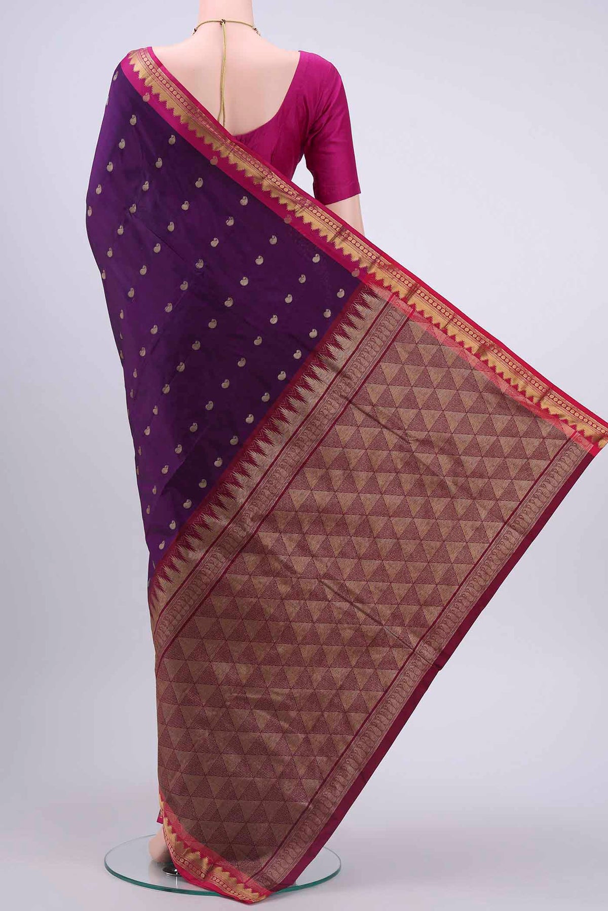 pallu body