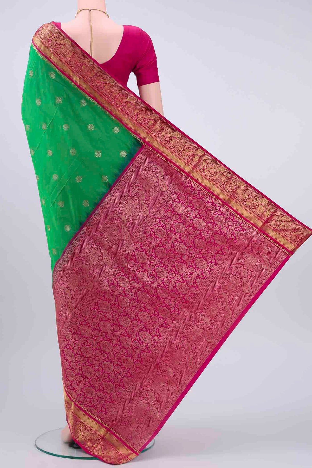 pallu body
