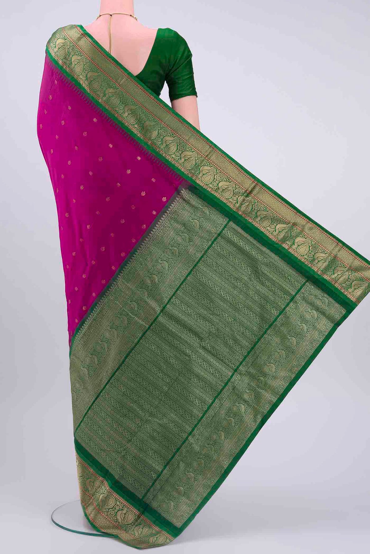 pallu body