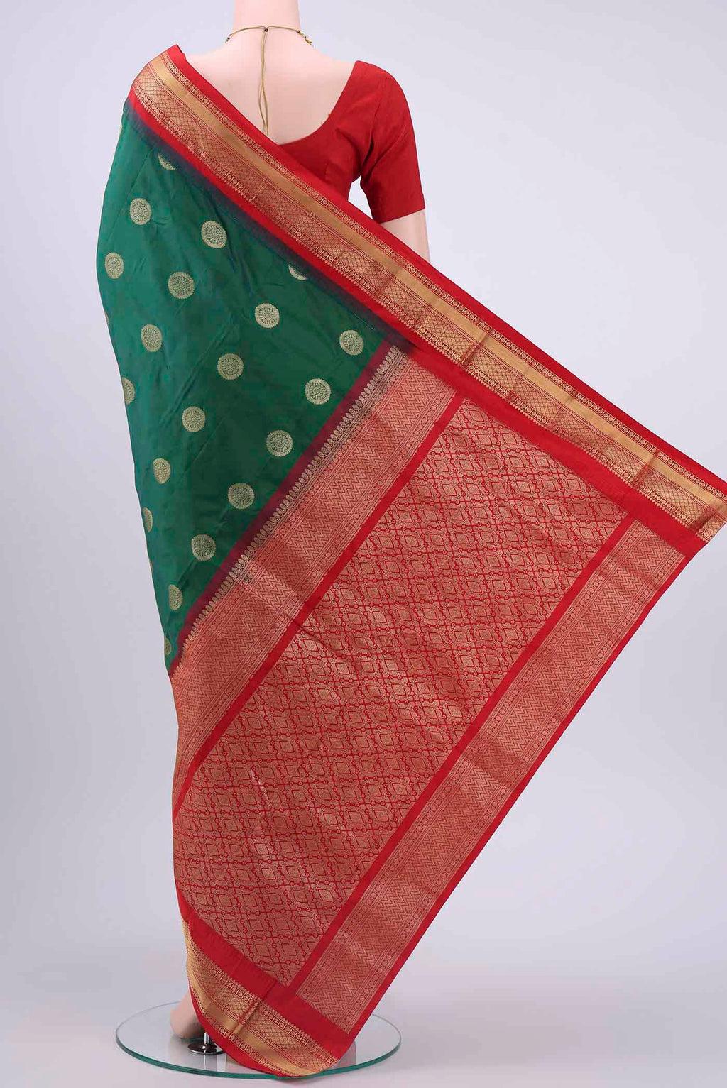 pallu body