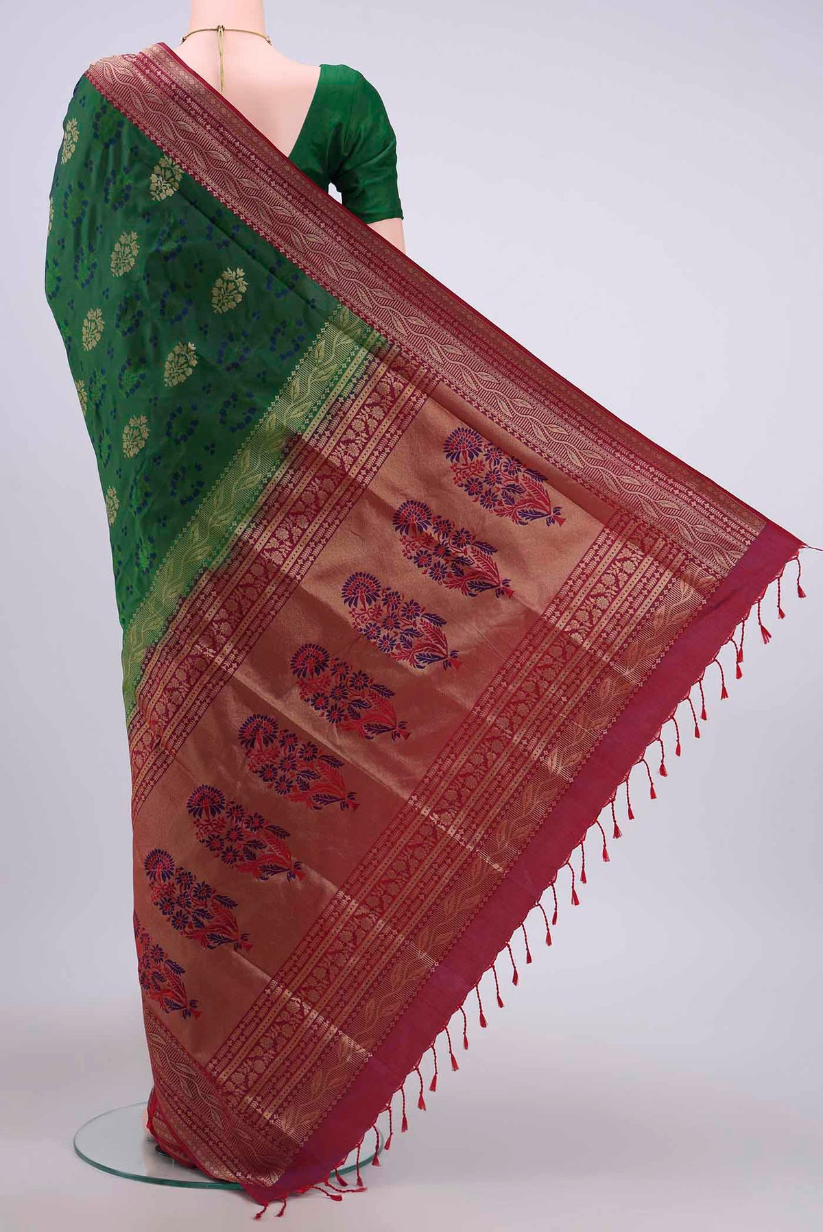 Flat view of Green Soft Silk Saree with Jacquard design on the body and Zari Border