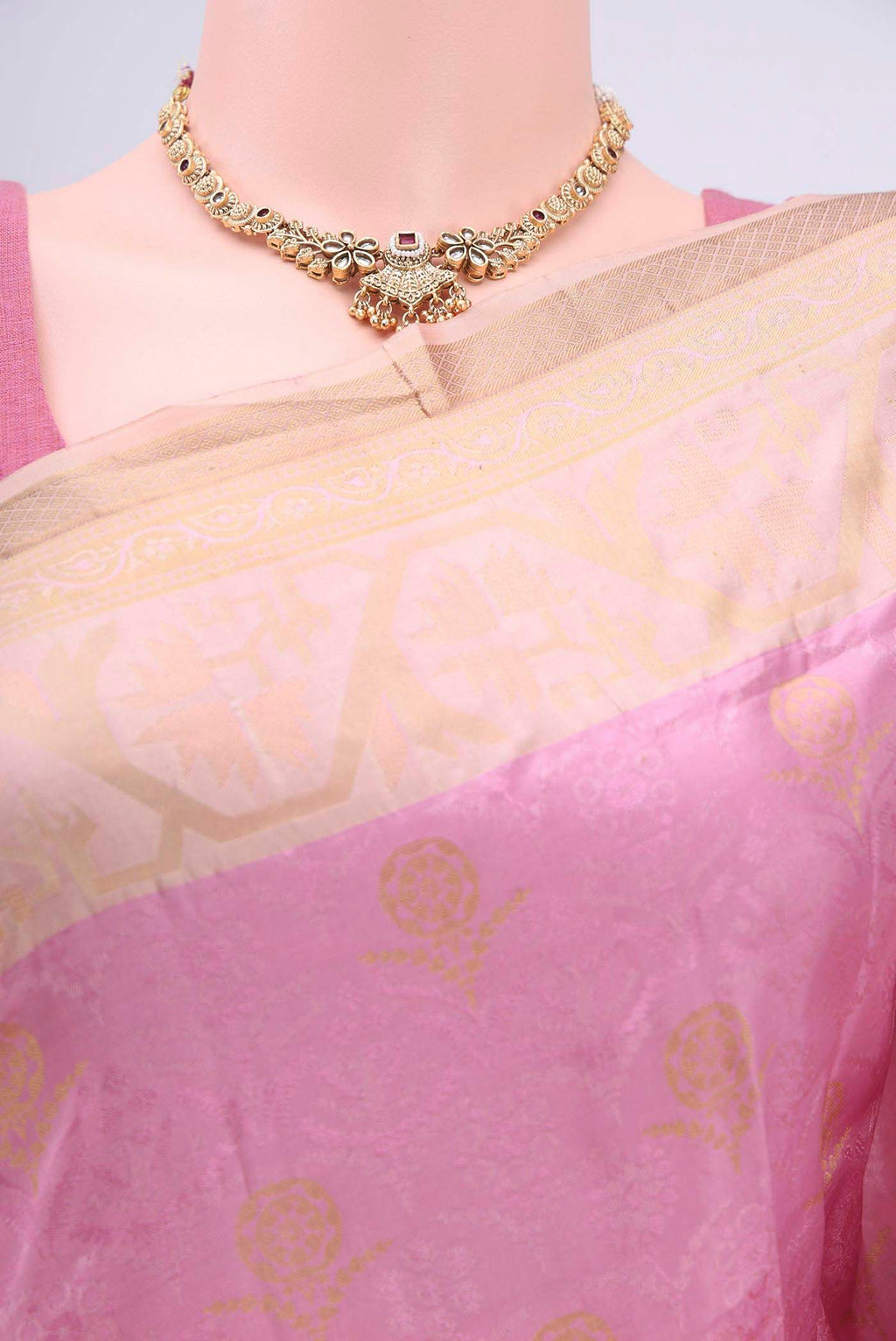 Border image of Rose Gold Soft Silk Saree with Jacquard design on the body and Zari Border