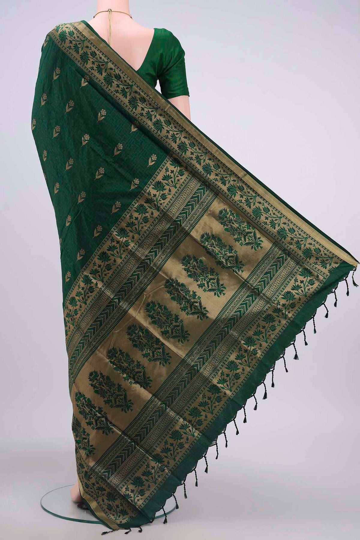 Flat view of Green Soft Silk Saree with Jacquard design on the body and Thread Border
