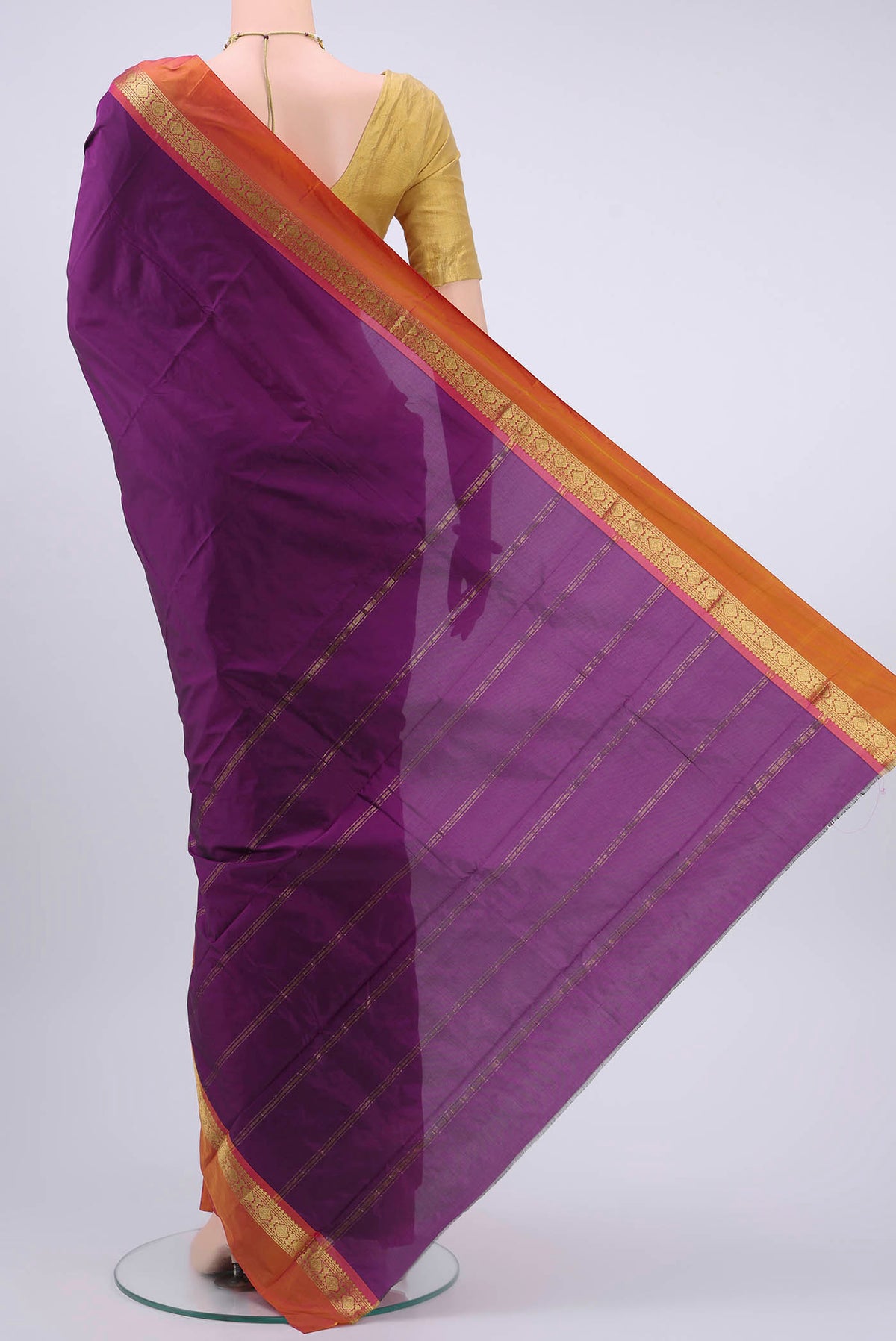 pallu body