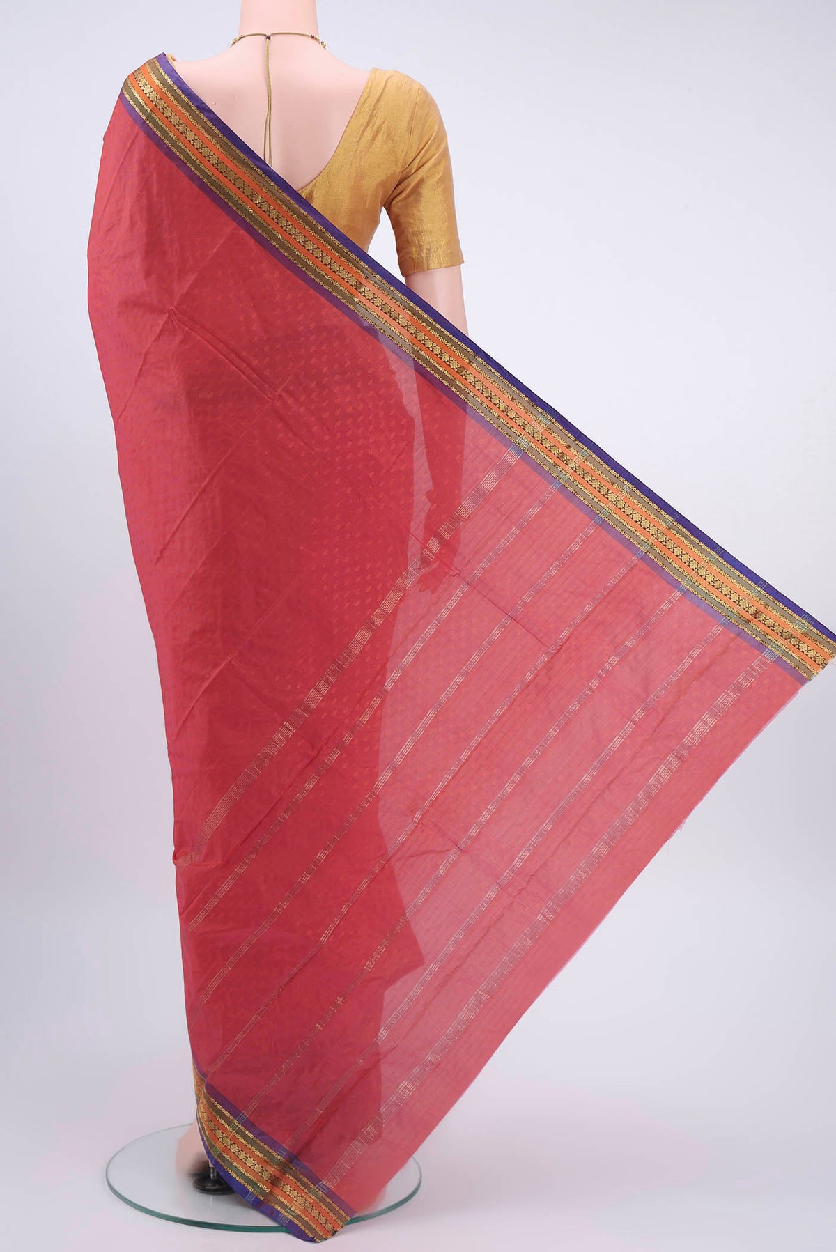 pallu body