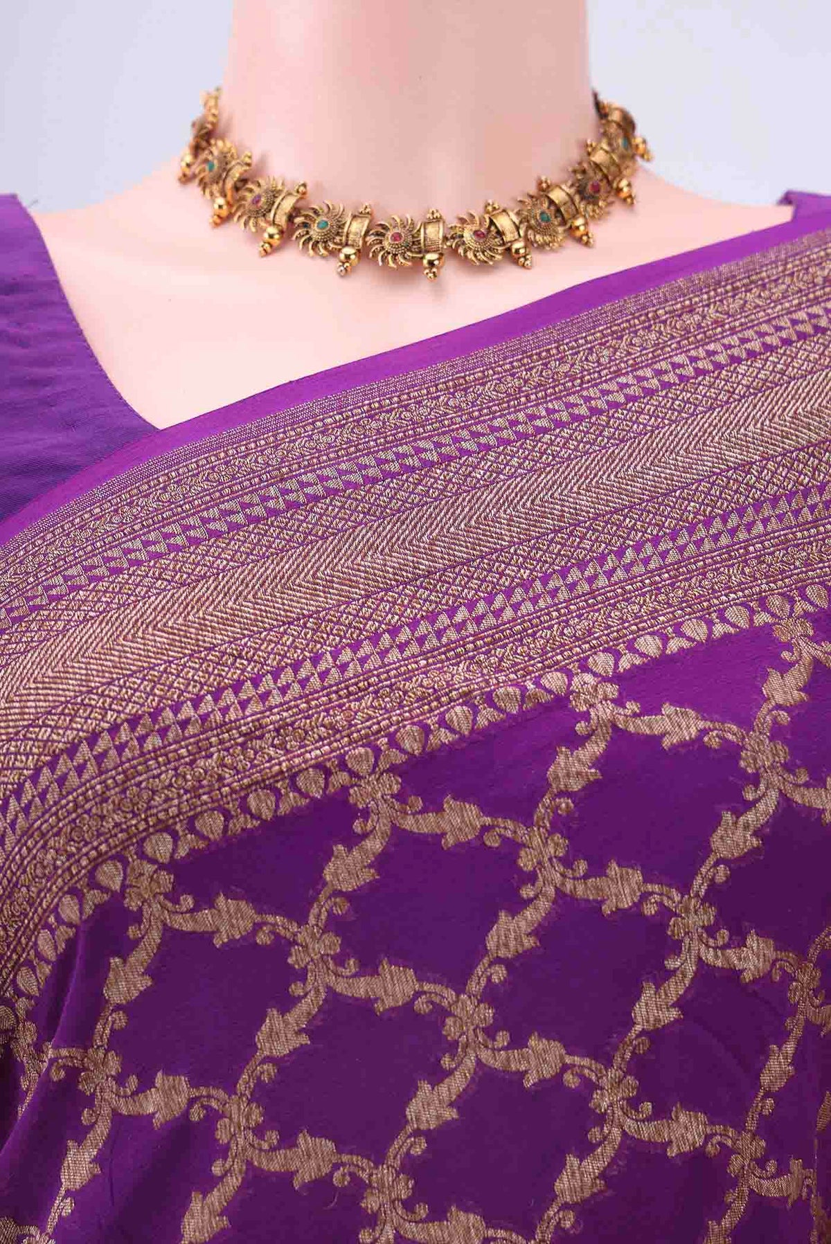 Border image of Purple Banarasi Georgette Saree with Zari Brocade on the body and Zari Border