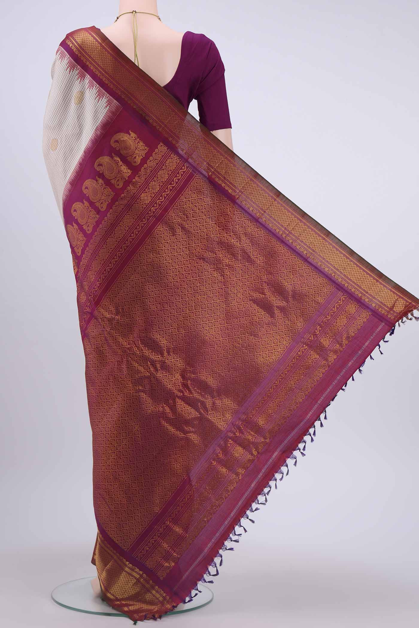 pallu body