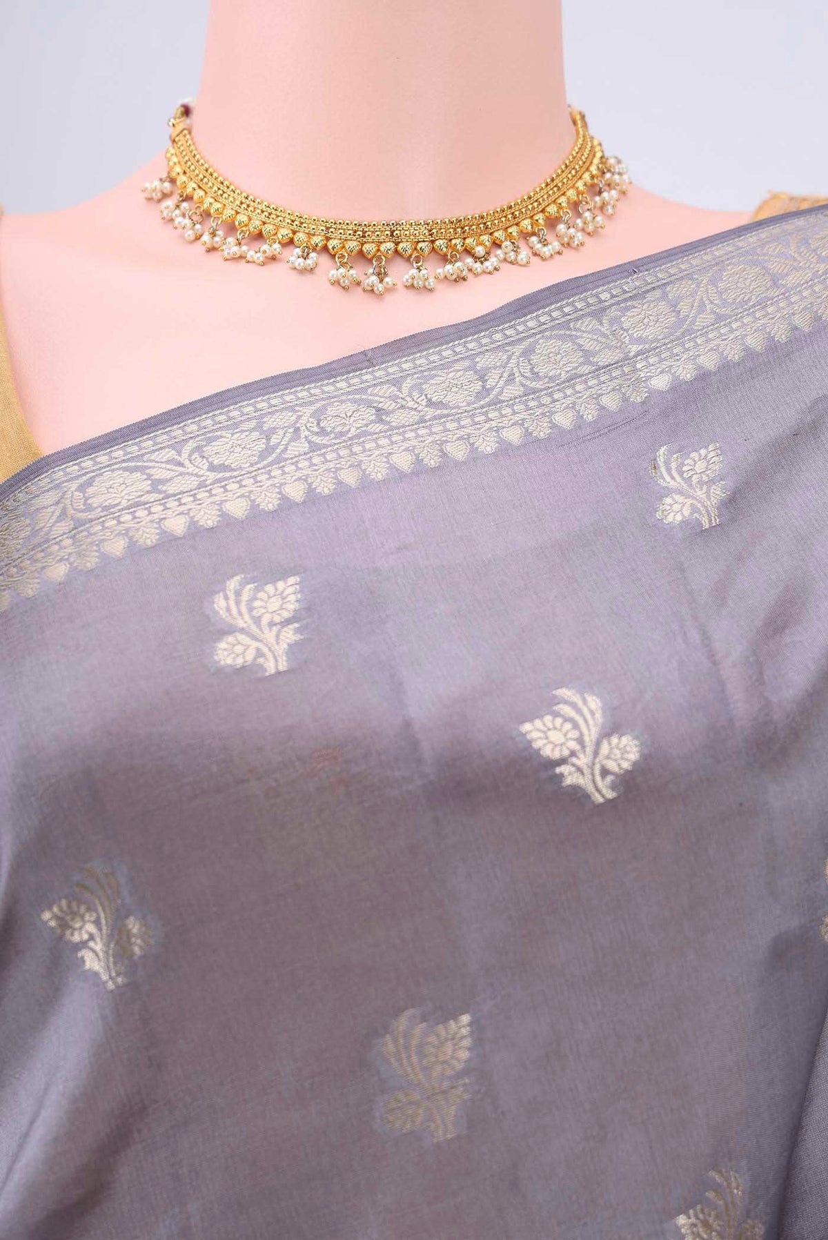 Border image of Grey Banarasi Raw Silk Saree with Zari Butta on the body and Zari Border