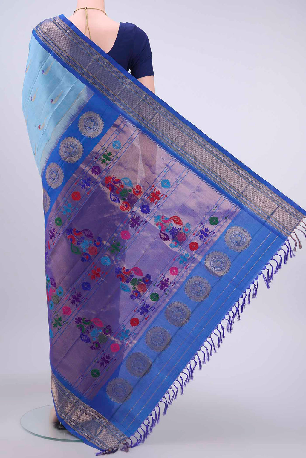 pallu body