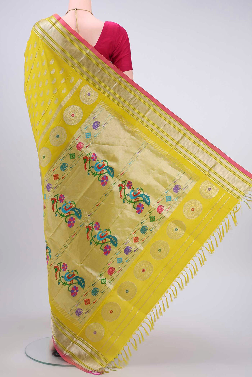 pallu body