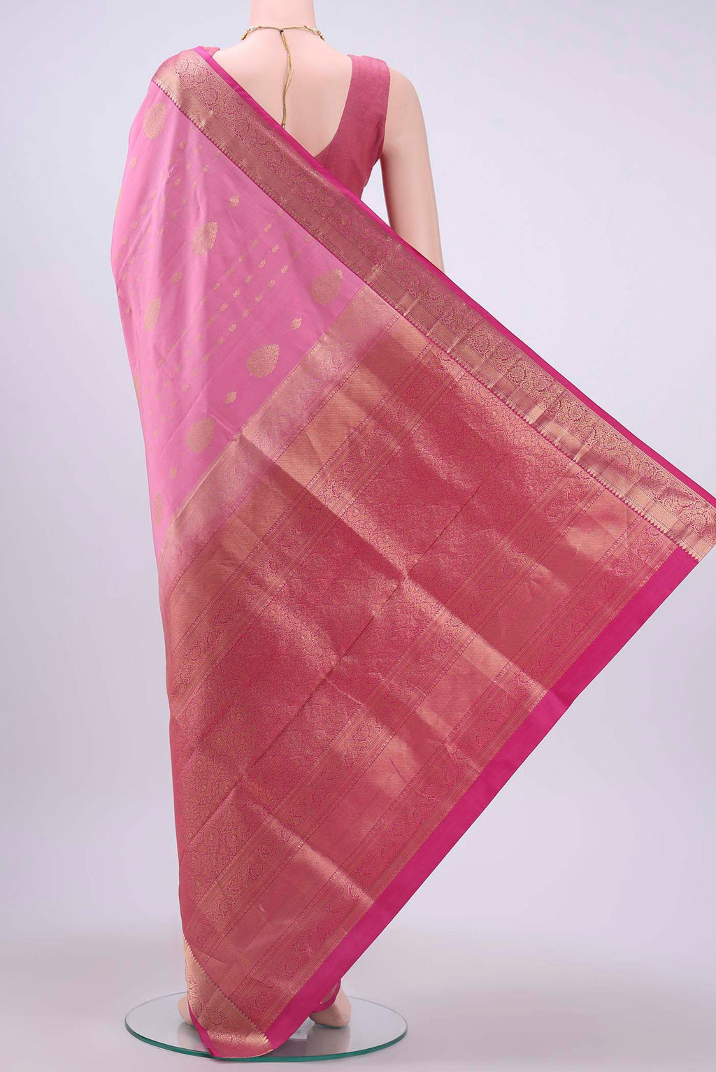 pallu body