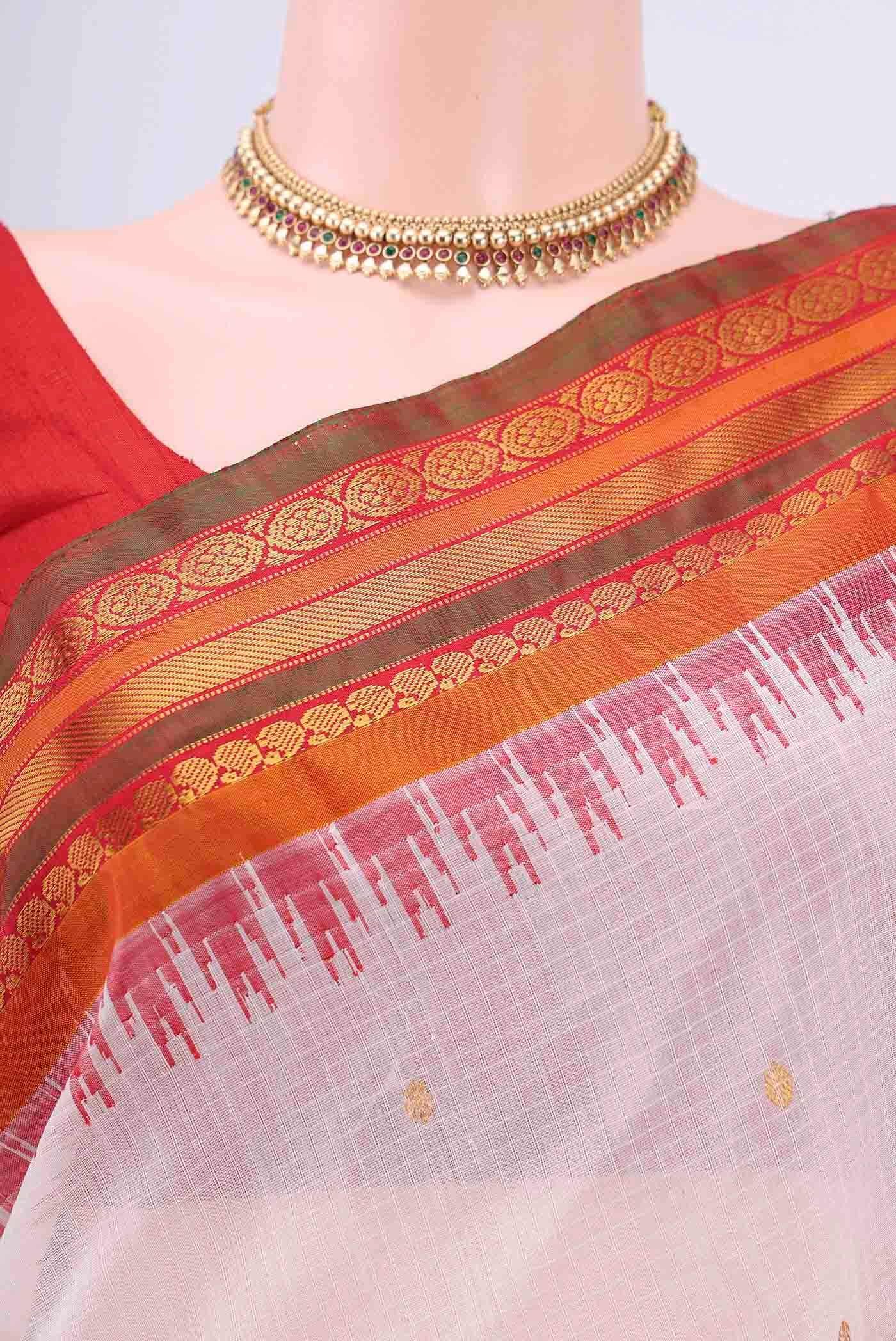 Border image of Off White Dual Tone Gadwal cotton Saree with Zari Butta on the body and Zari Border