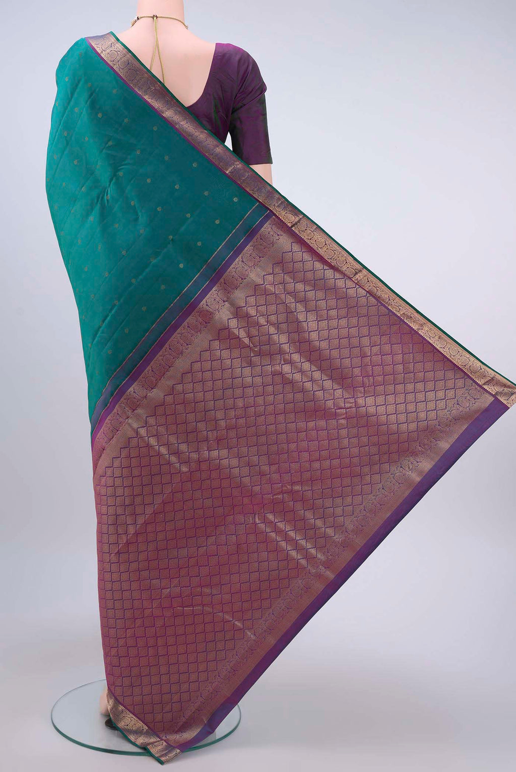 Flat view of Sea Green Nangavalli Silk [ Salem ] Saree with Zari Butta on the body and Zari Border