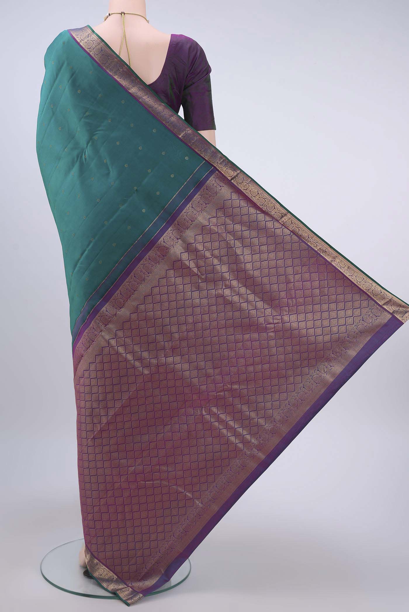 Flat view of Sea Green Nangavalli Silk [ Salem ] Saree with Zari Butta on the body and Zari Border