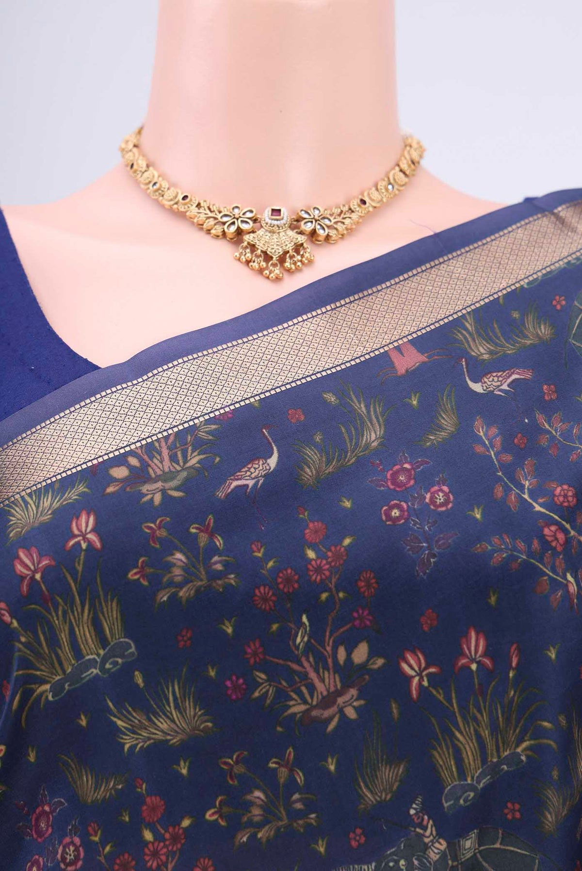 Border image of Navy Blue Printed Silk Saree with Printed design on the body and Printed Border. 