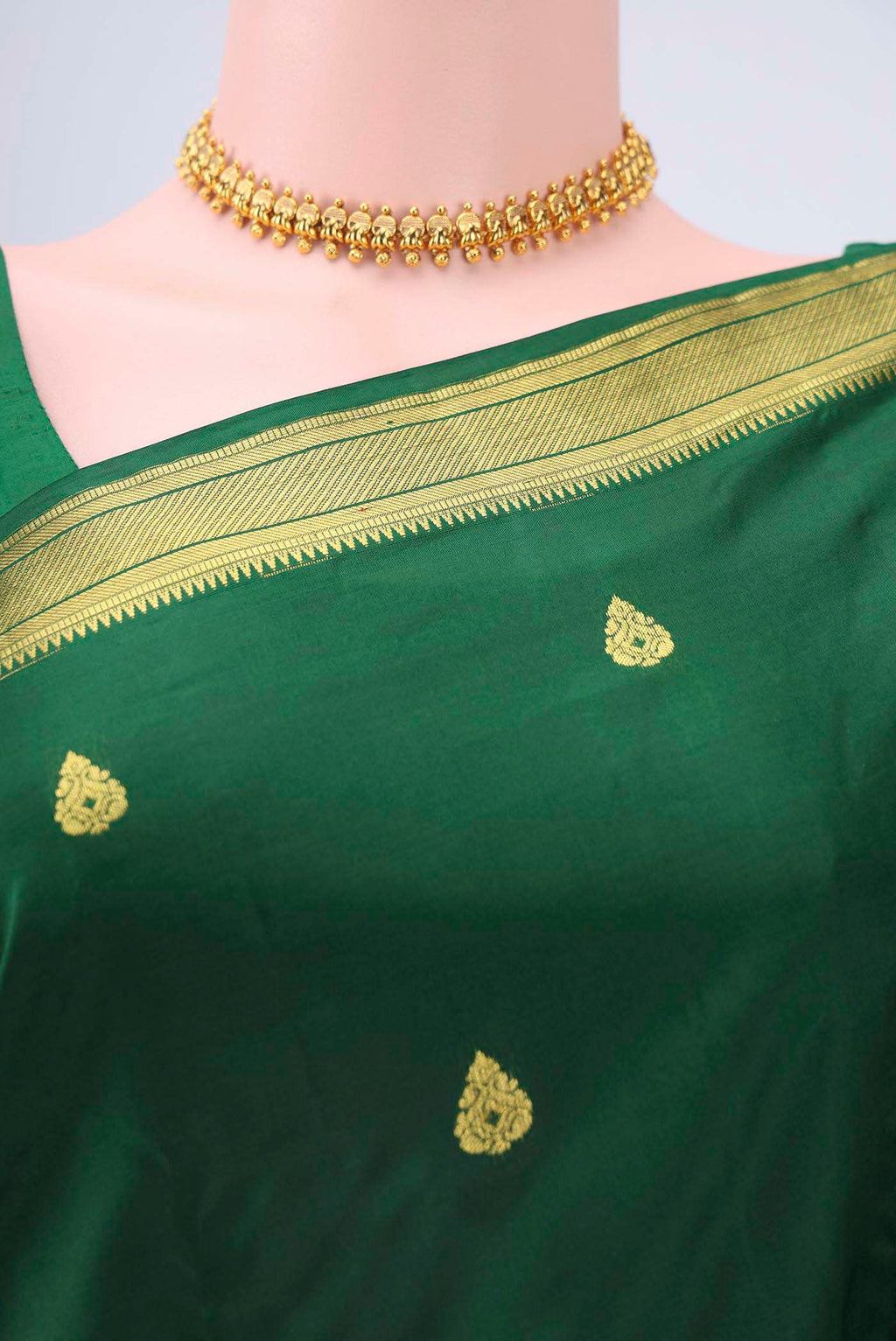 Border image of Bottle Green Nangavalli Silk [ Salem ] Saree with Zari Butta on the body and Zari Border