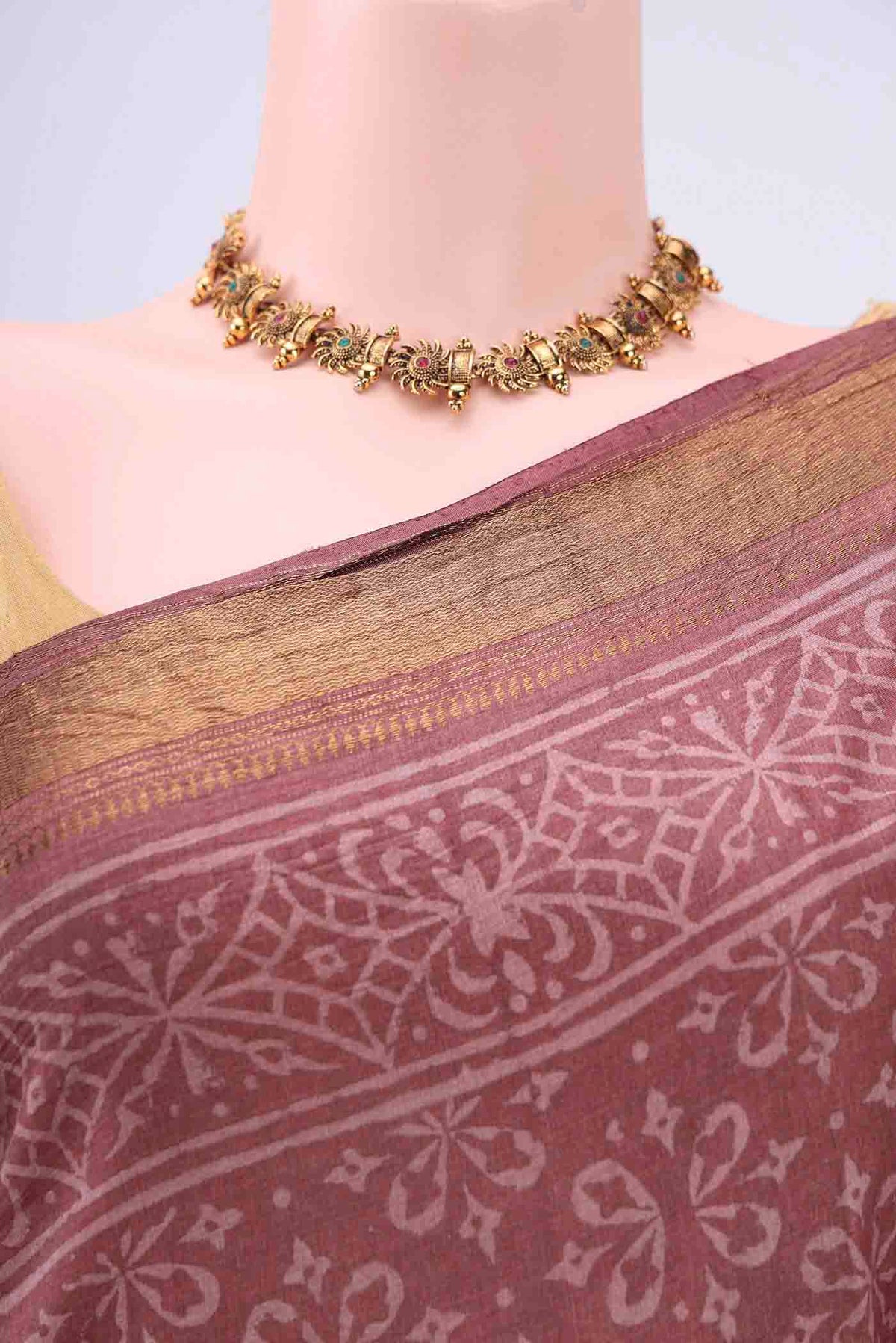 Border image of Coral Tussar Silk Saree with Printed design on the body and Zari Border