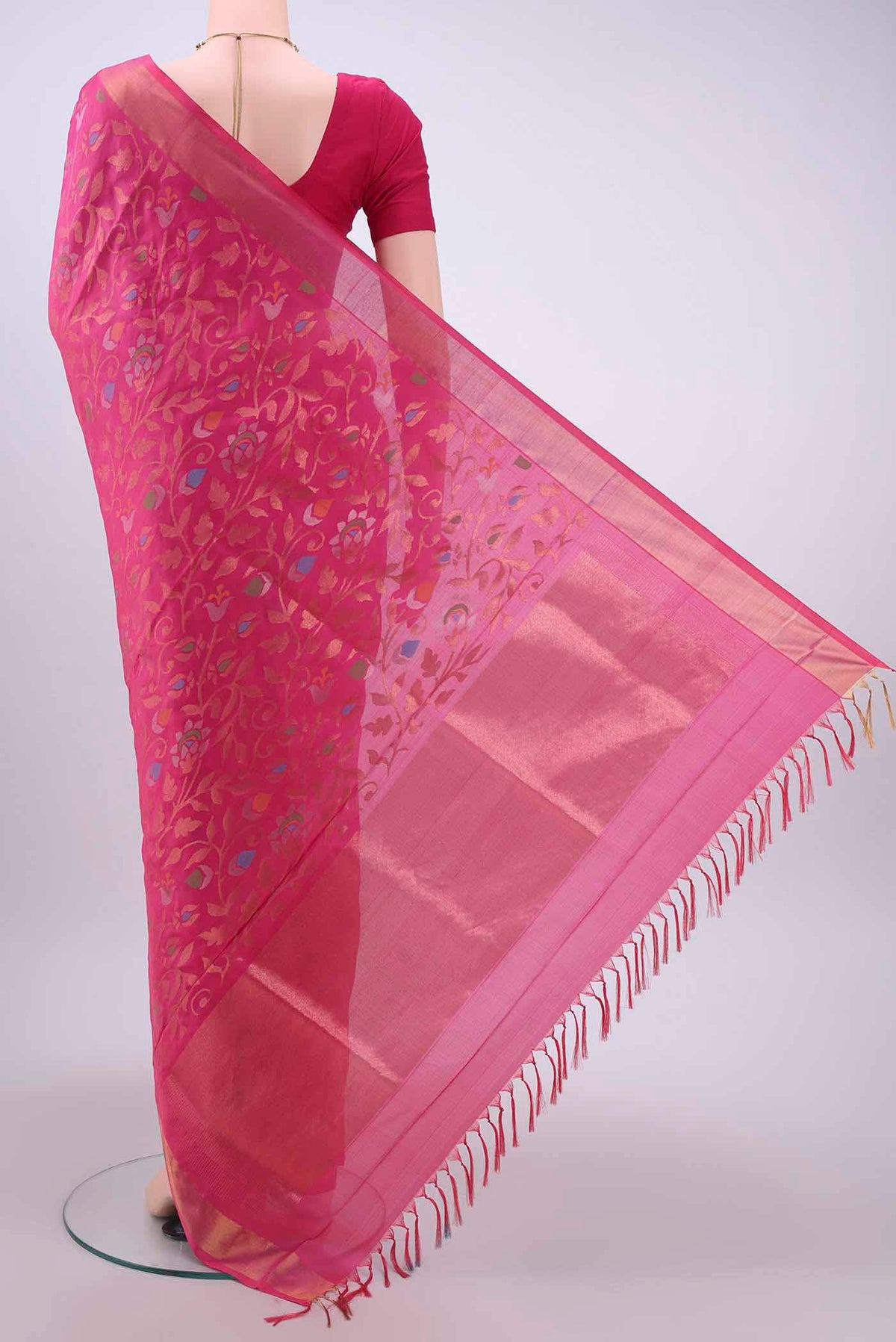 pallu body