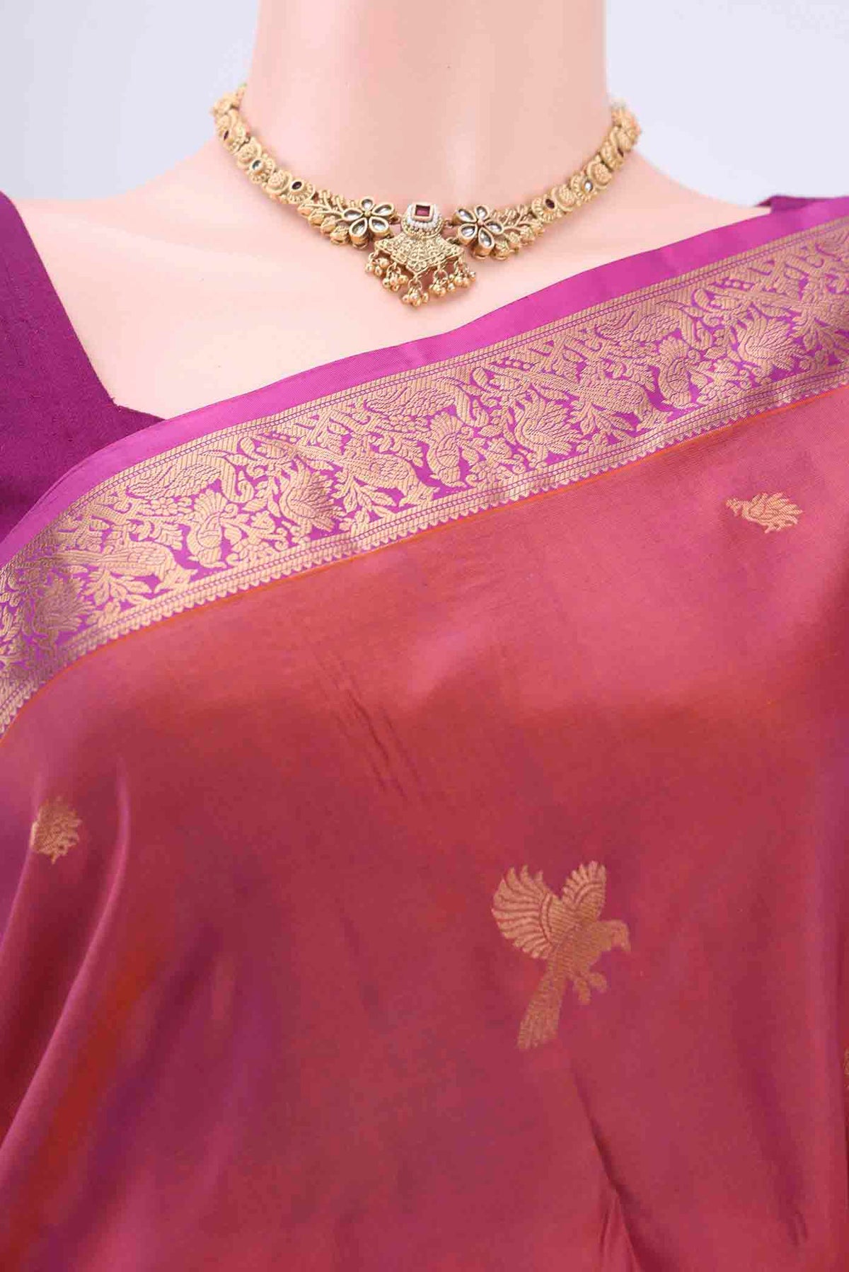 Border image of Coral Dual Tone Nangavalli Silk [ Salem ] Saree with Zari Butta on the body and Zari Border