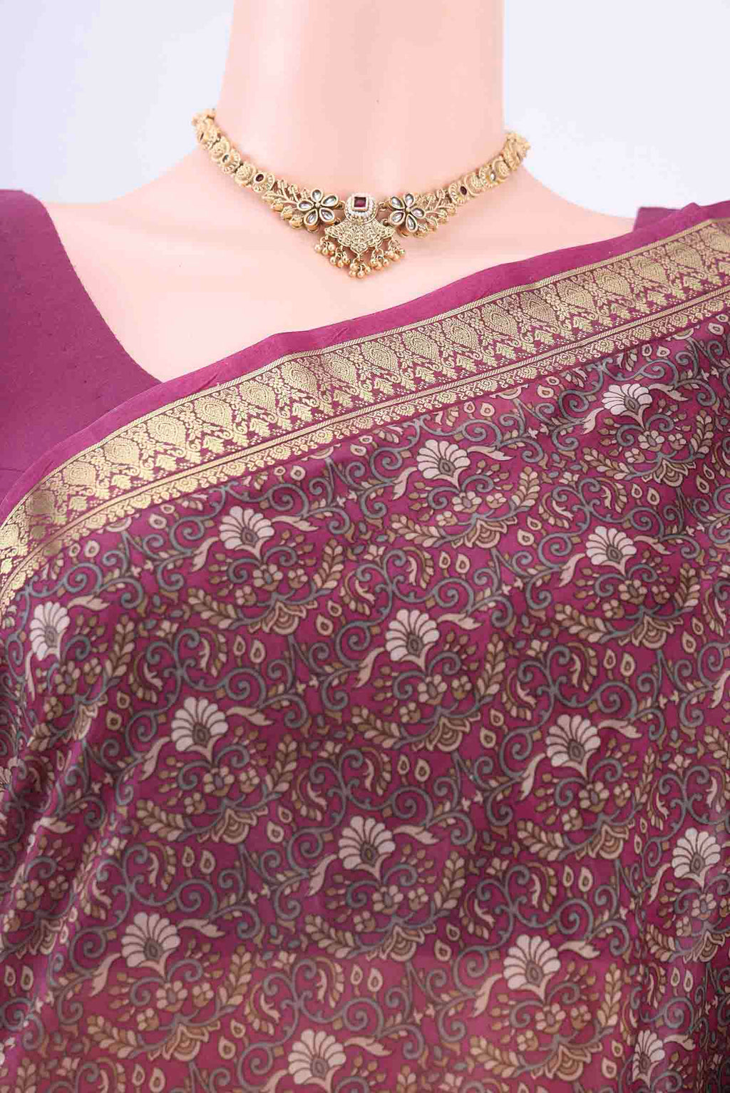 Border image of Magenta Printed Silk Saree with Floral Print on the body and Zari Border