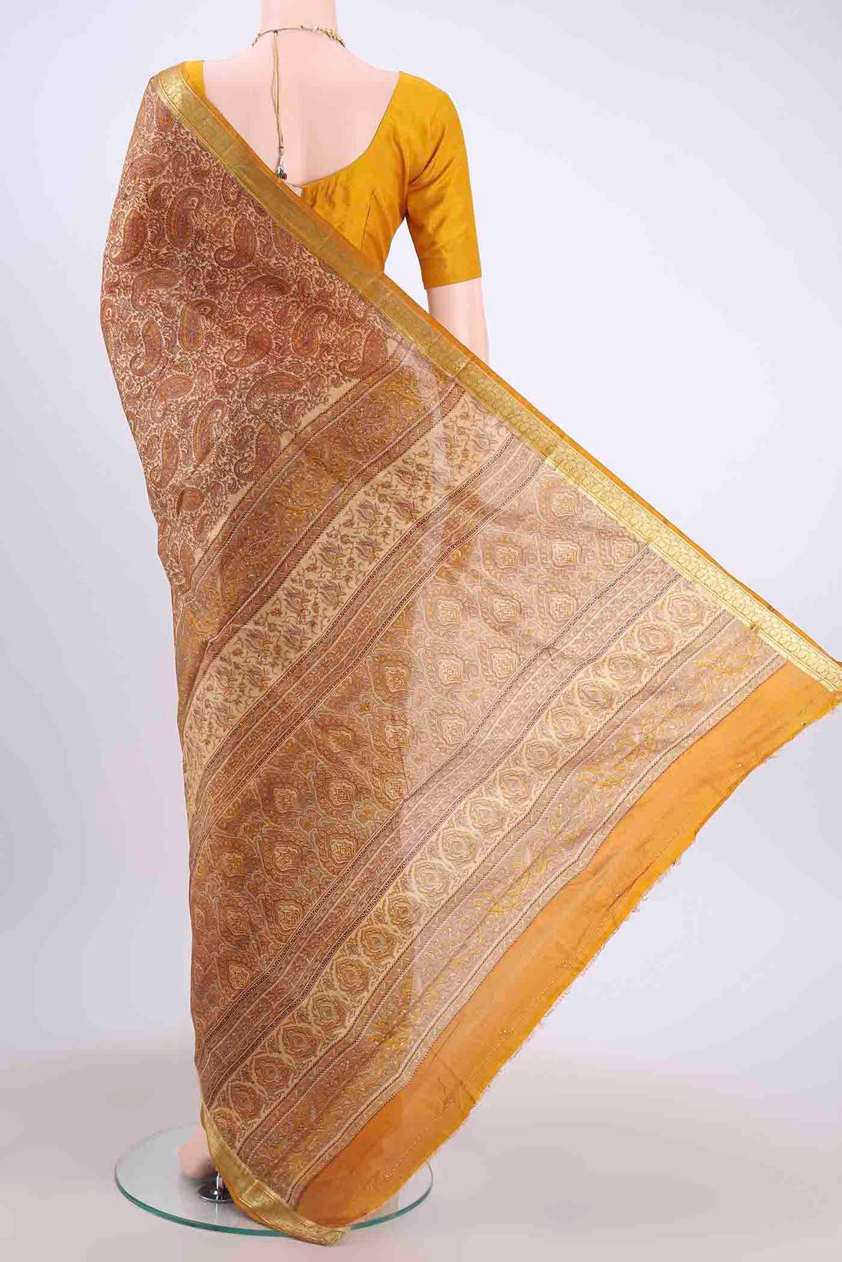 pallu body