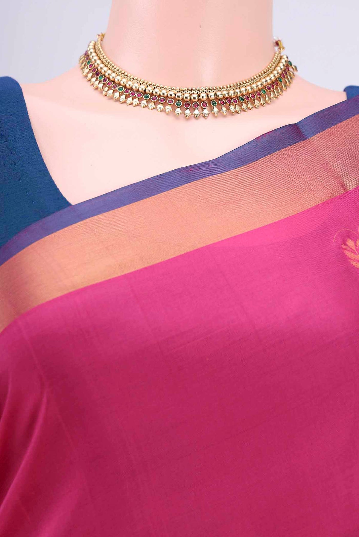 Border image of Pink Uppada Silk Saree with Zari Butta on the body and Zari Border