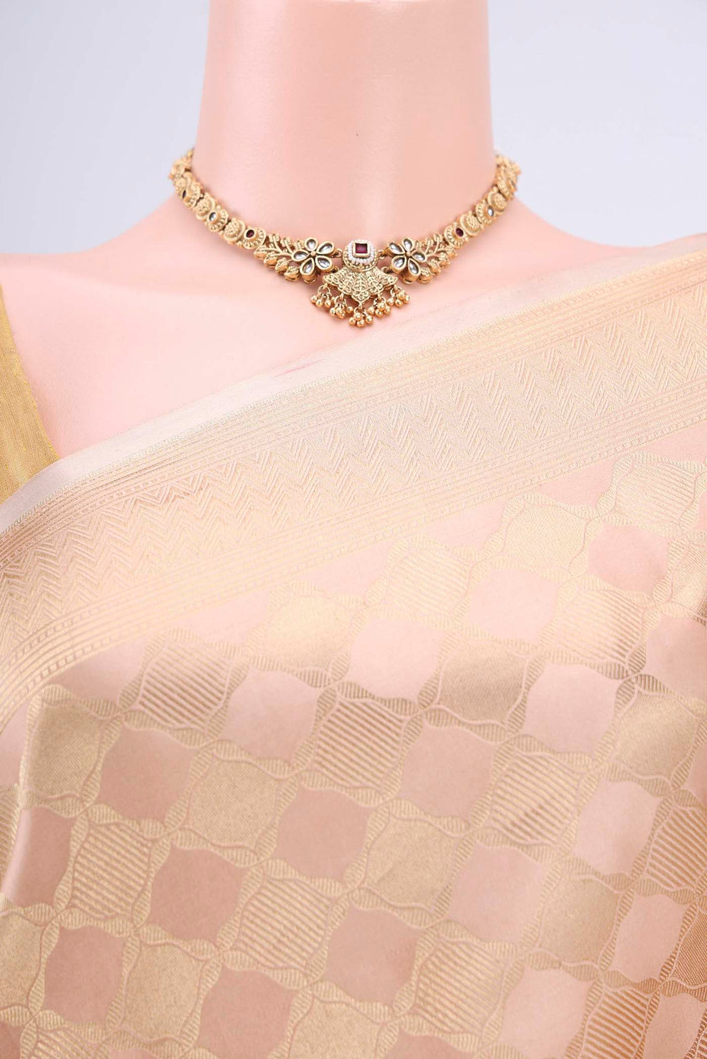 Border image of Rose Gold Banarasi Katan Silk Saree with Zari Brocade on the body and Zari Border. 