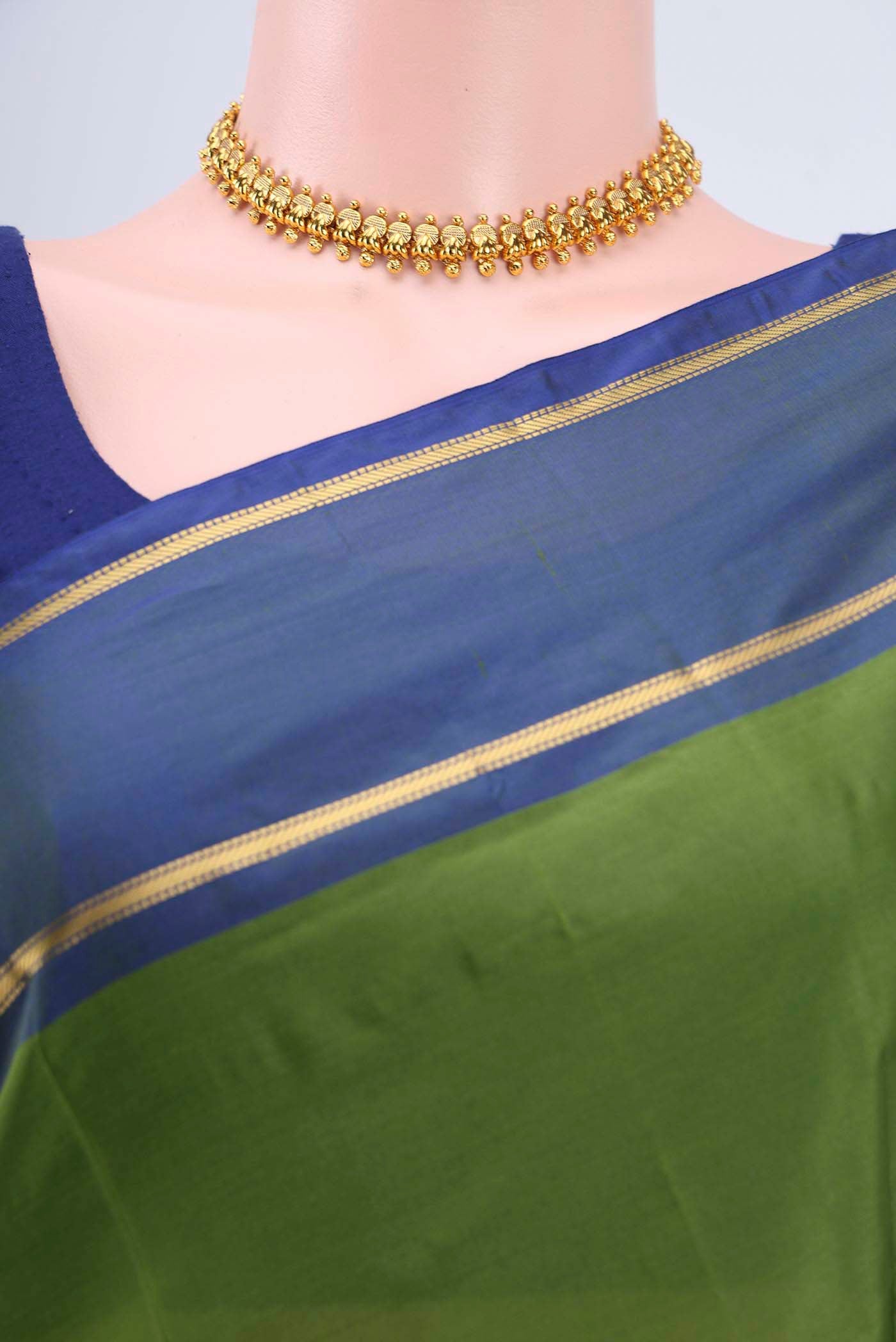 Border image of Light Green Dual Tone Blended Bangalore Silk Saree with Plain Body and Zari Border