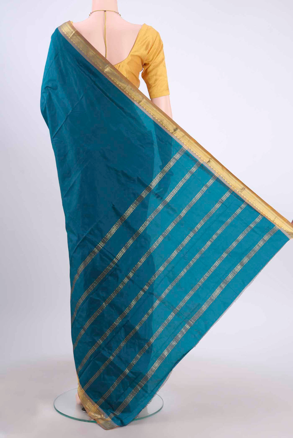 Flat view of Dark Blue Dual Tone Blended Bangalore Silk Saree with Plain Body and Zari Border