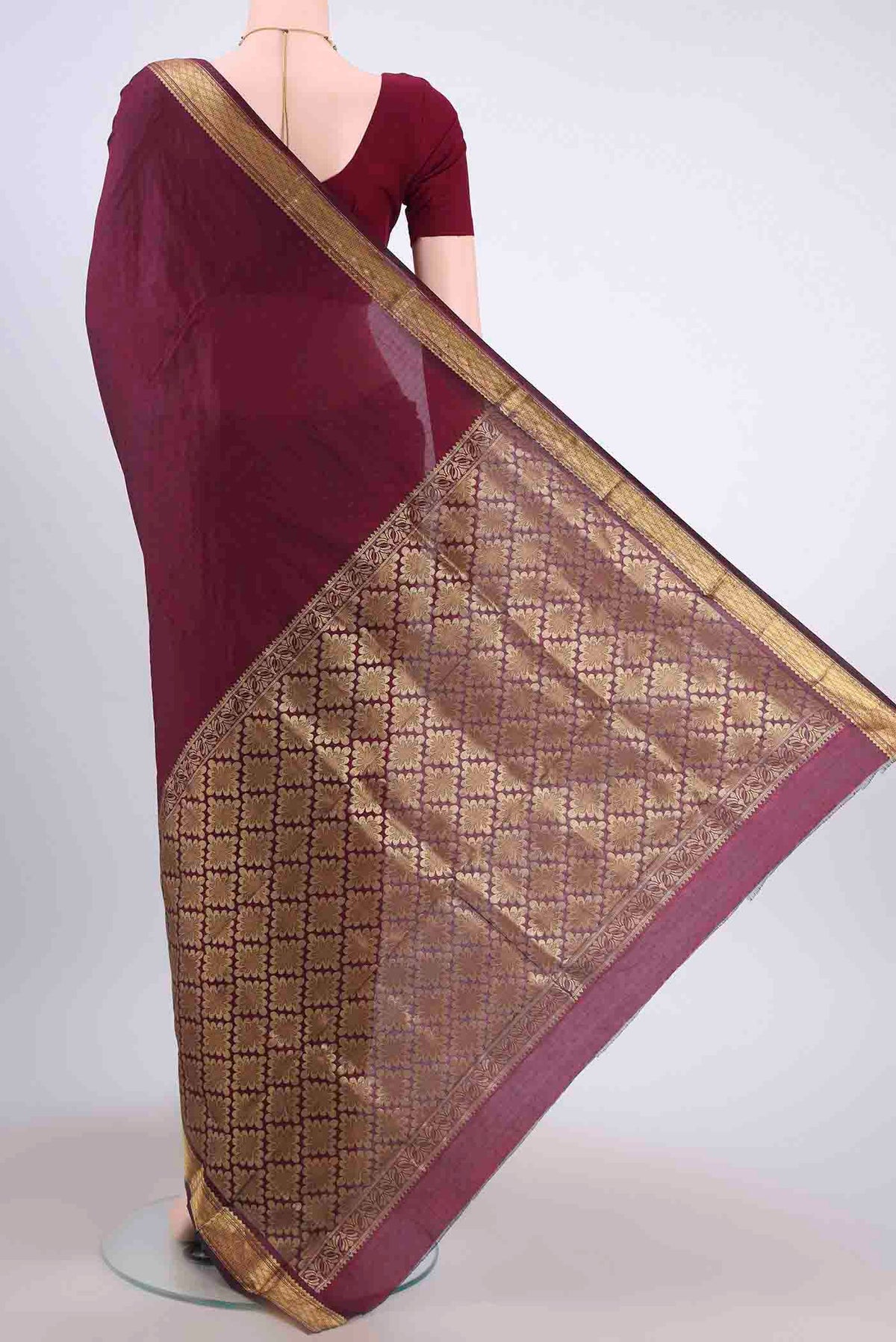 pallu body
