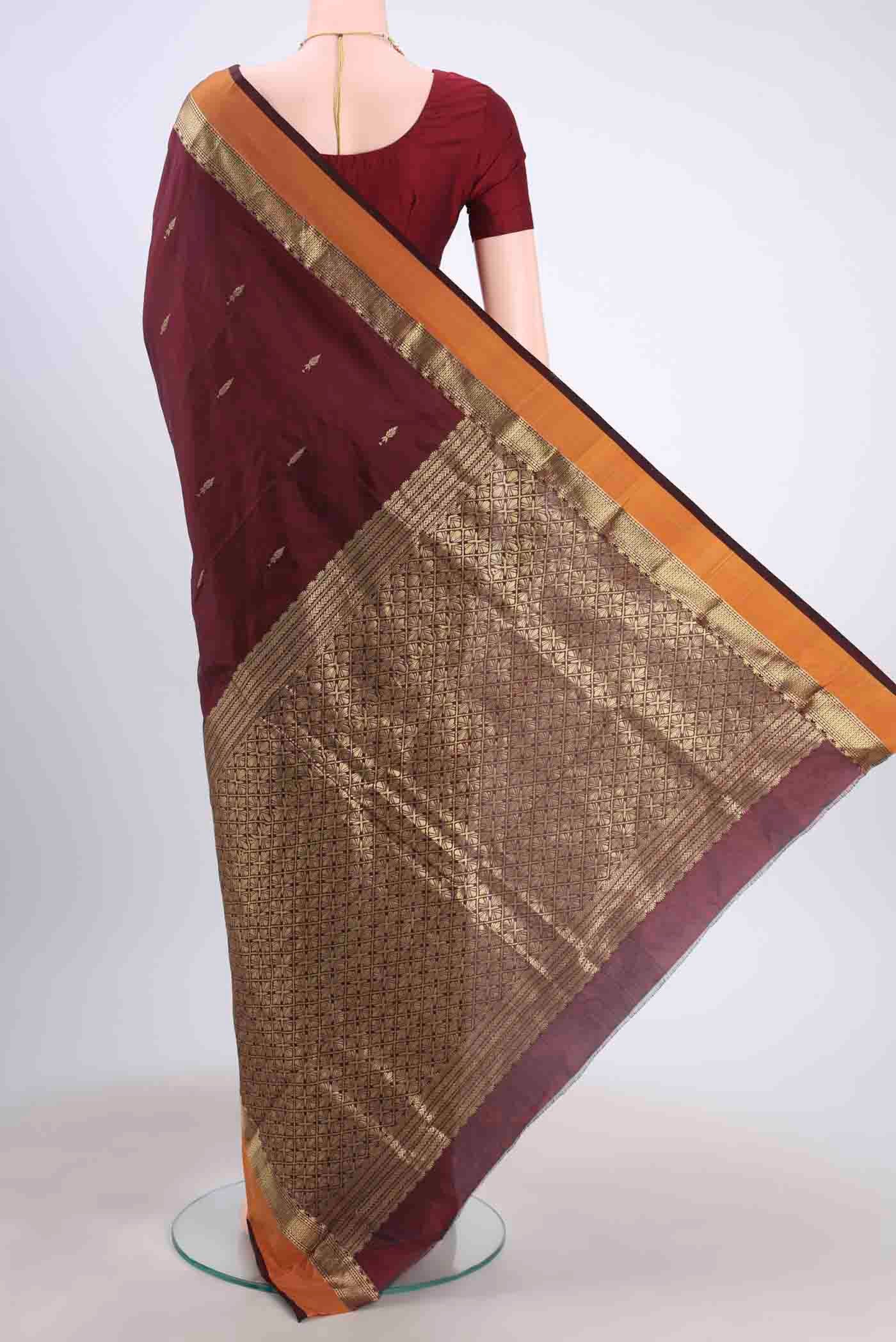pallu body