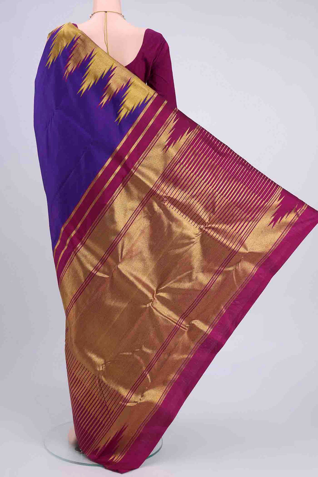 Flat view of Purple Kanchipuram Saree with Plain Body and Temple Border