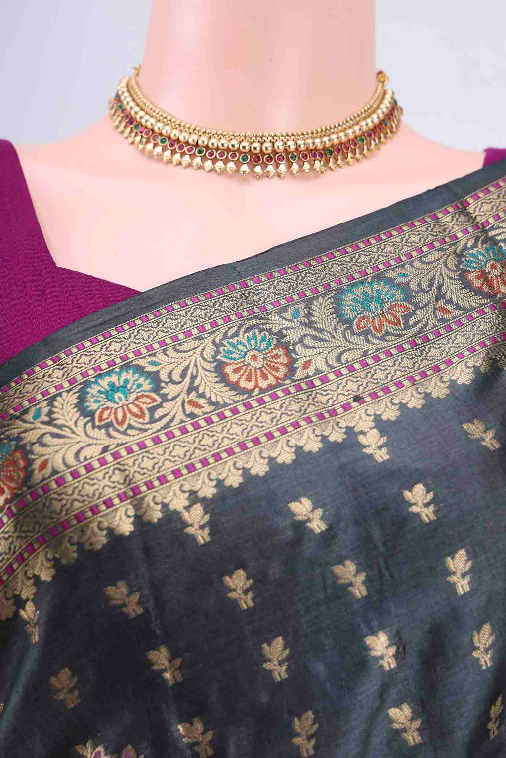 Border image of Davys Grey Banarasi Tussar Silk Saree with Zari Butta on the body and Zari Border
