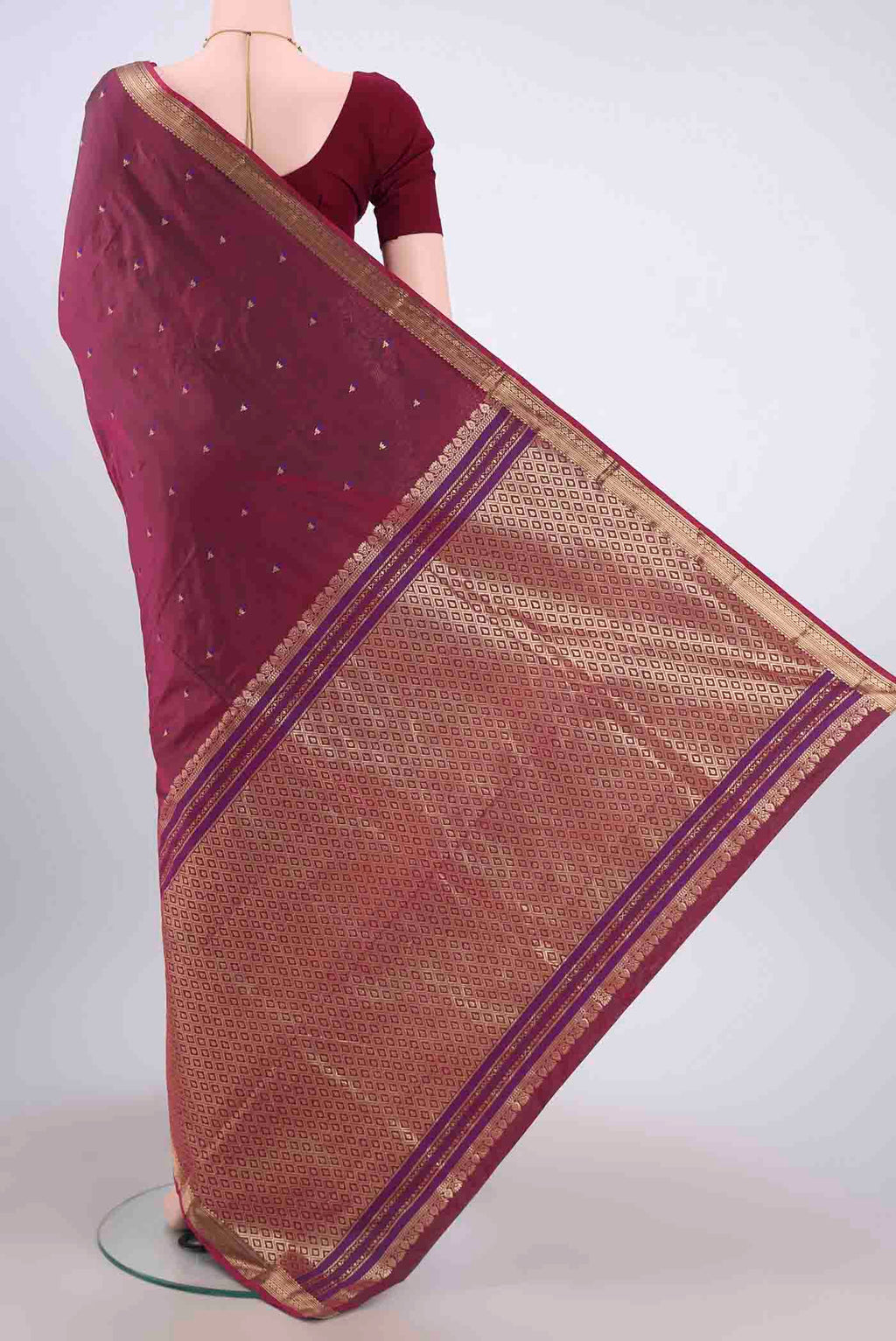 pallu body