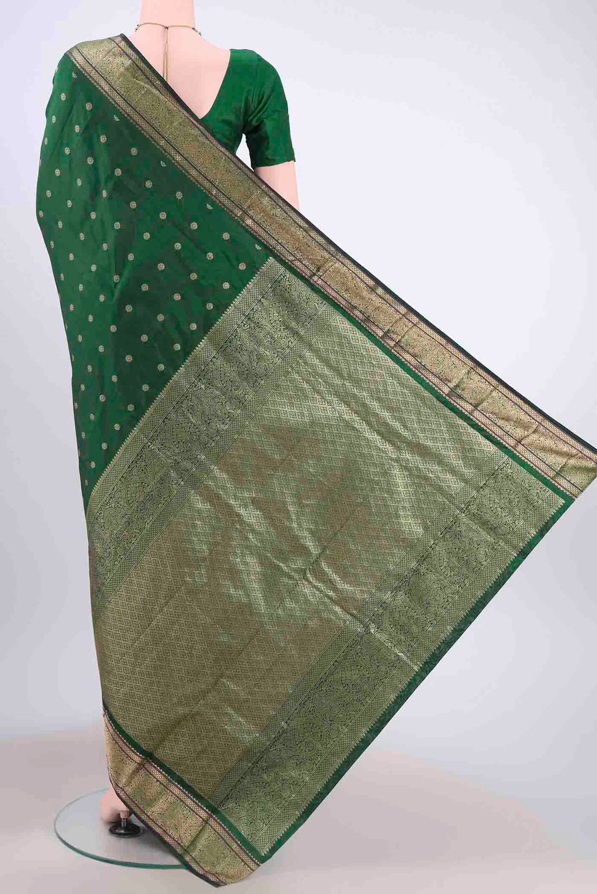 pallu body