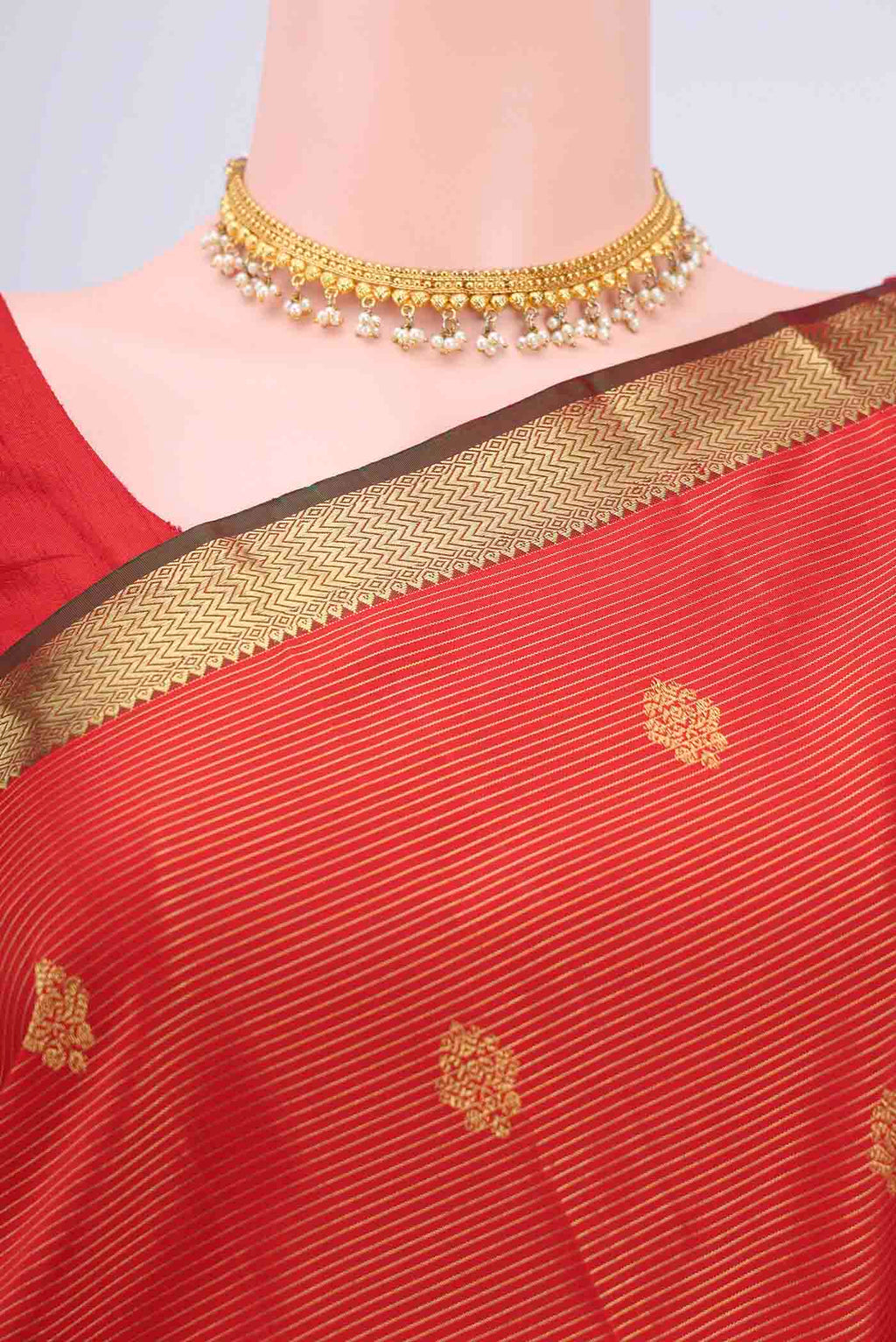 Border image of Imperial Red Kanchipuram Saree with Stripes on the body and Zari Border