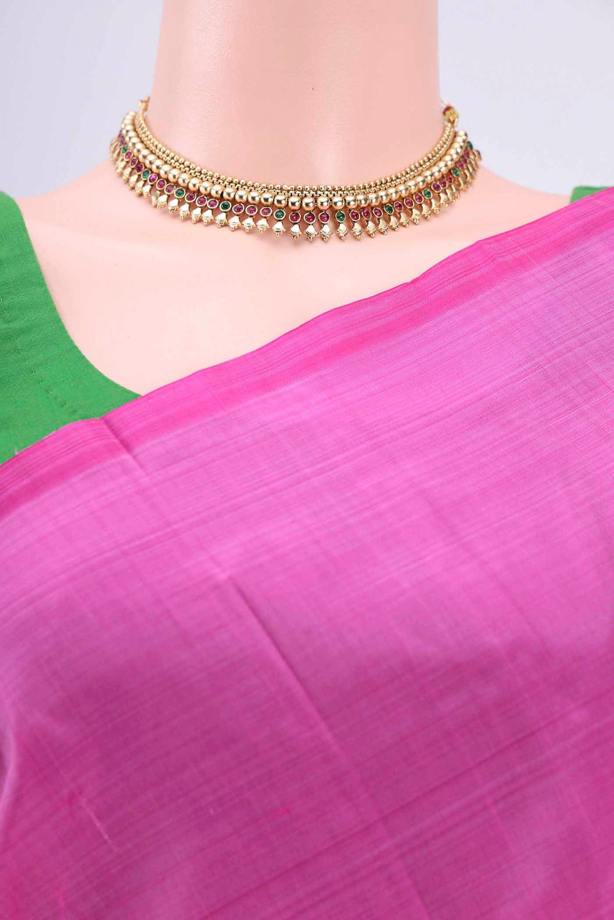 Border image of Pink Kanchipuram Silk Saree with Thread Butta on the body and Zari Border