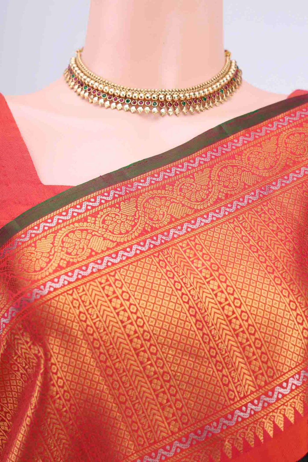 Border image of Black Gadwal Silk Saree with Zari Butta on the body and Zari Border