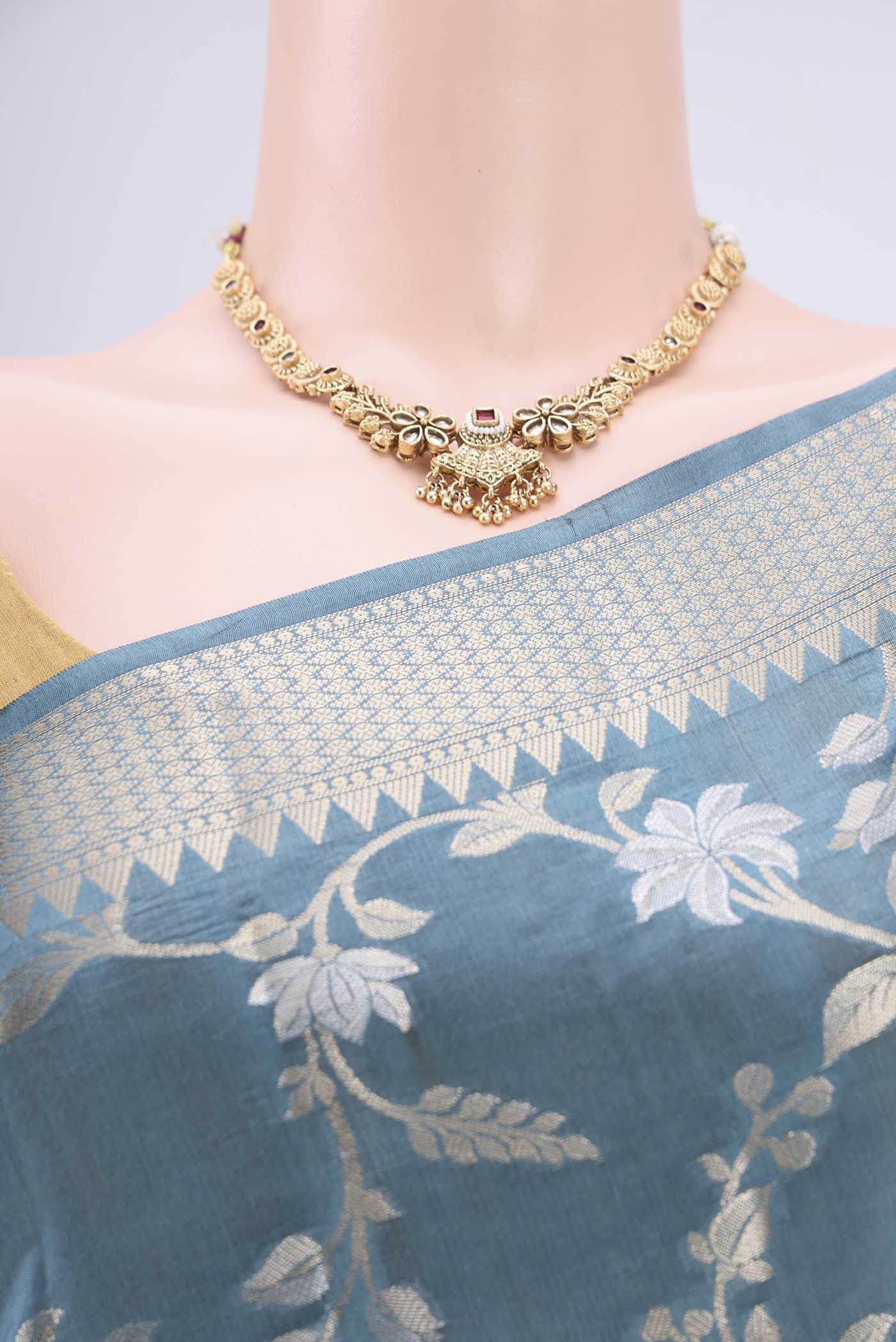 Border image of Maya Blue Banarasi Raw Silk Saree with Zari Butta on the body and Zari Border. 