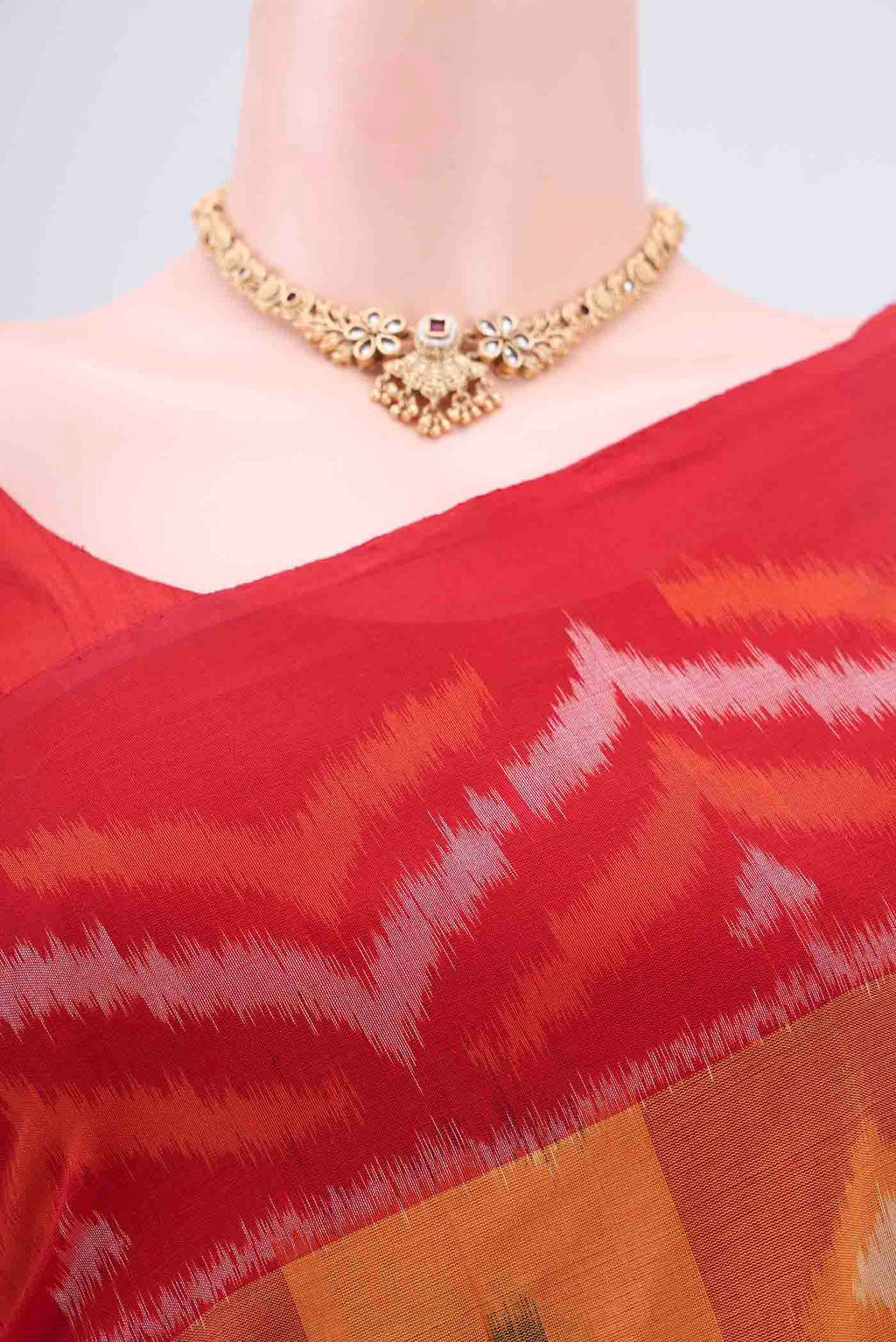 Border image of Mustard Pochampally Cotton Saree with Ikat design on the body and Ikat Border. 